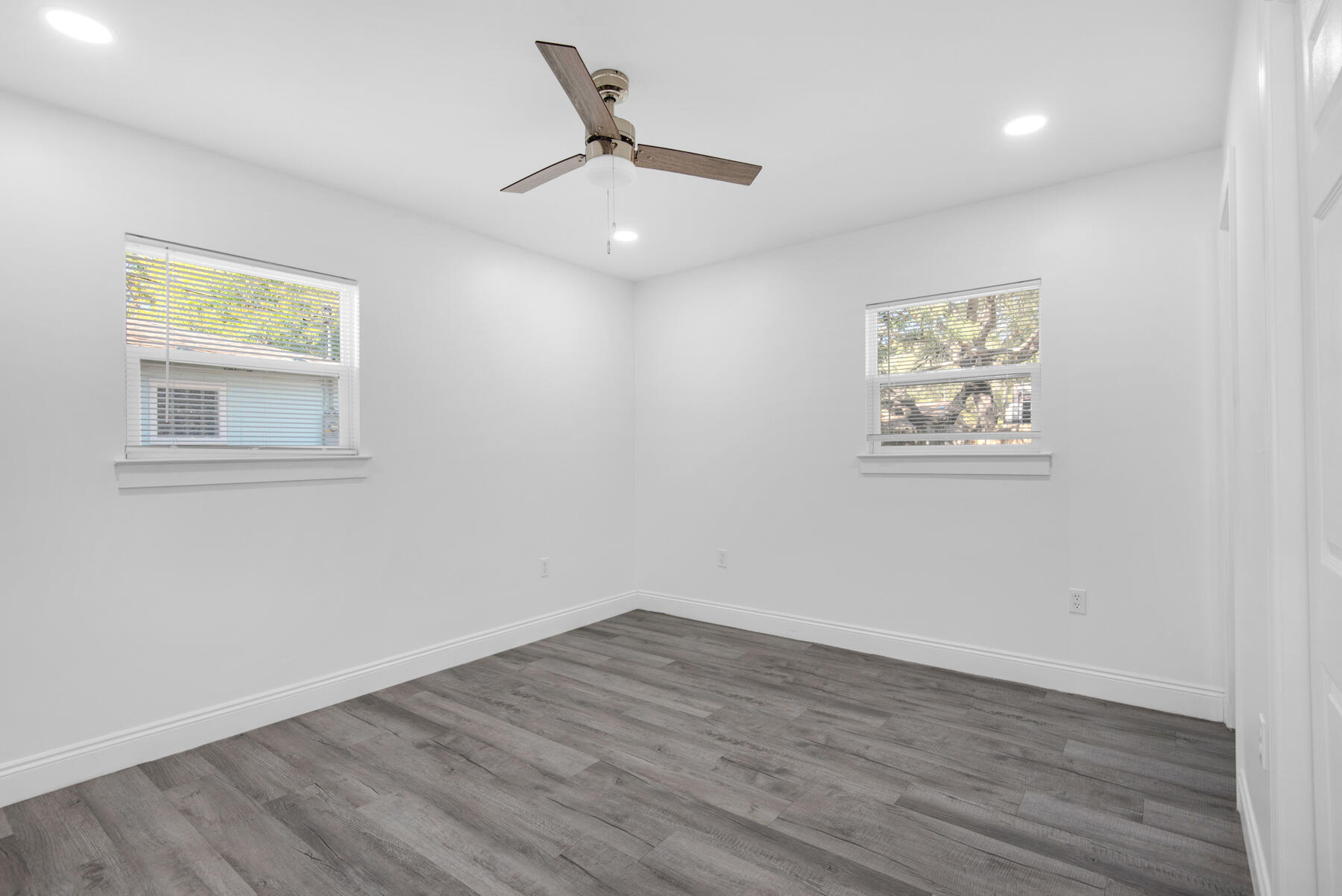 OAKLAND HEIGHTS - Residential
