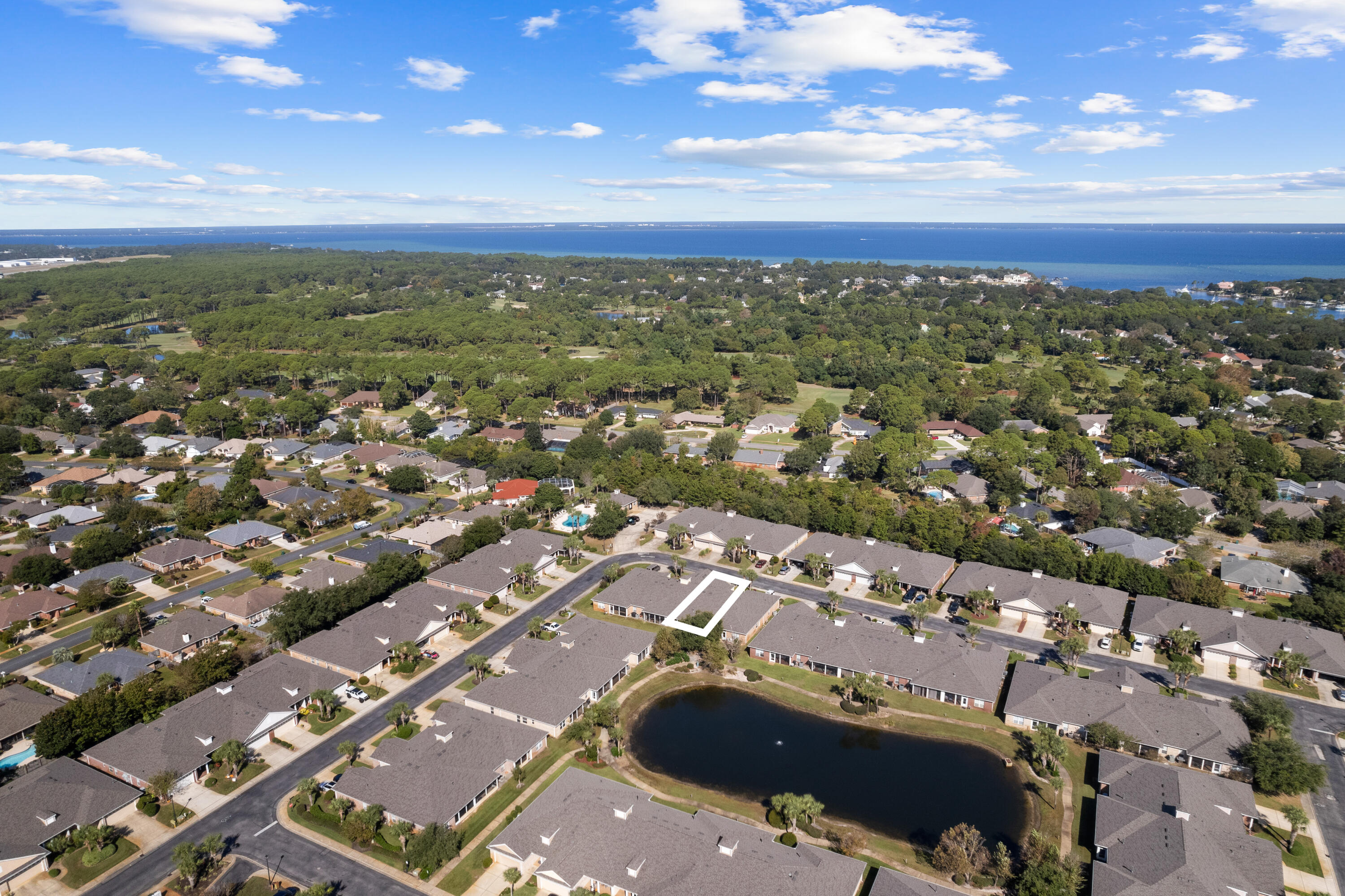 DIAMOND LAKES - Residential