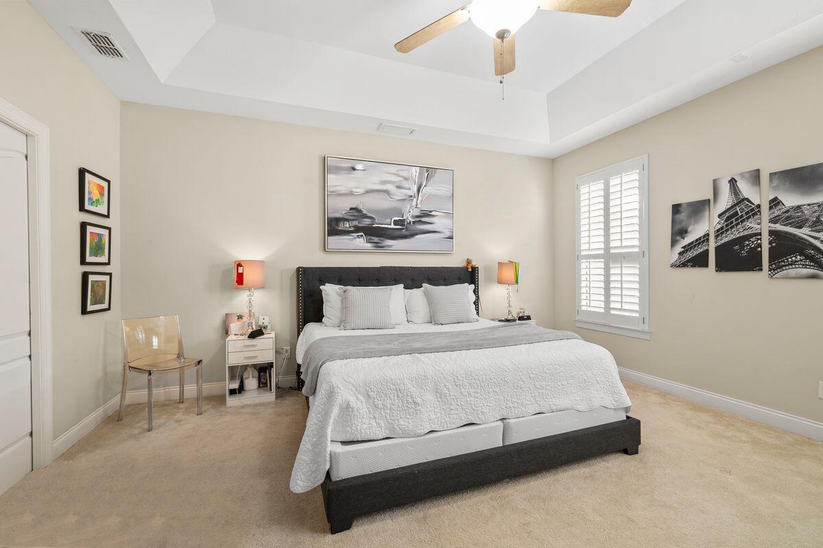 DIAMOND LAKES - Residential