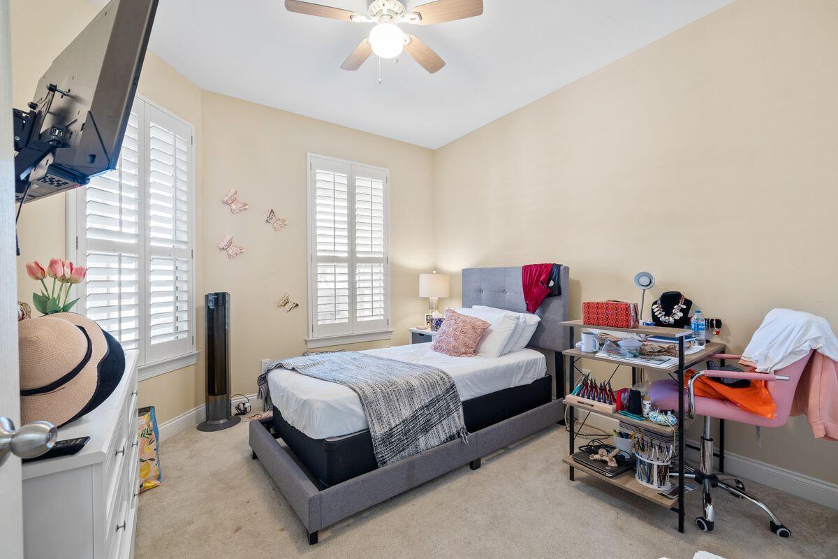 DIAMOND LAKES - Residential