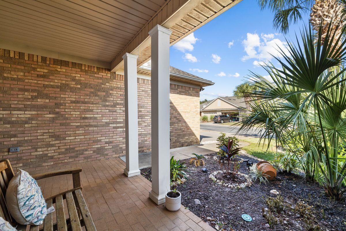 DIAMOND LAKES - Residential