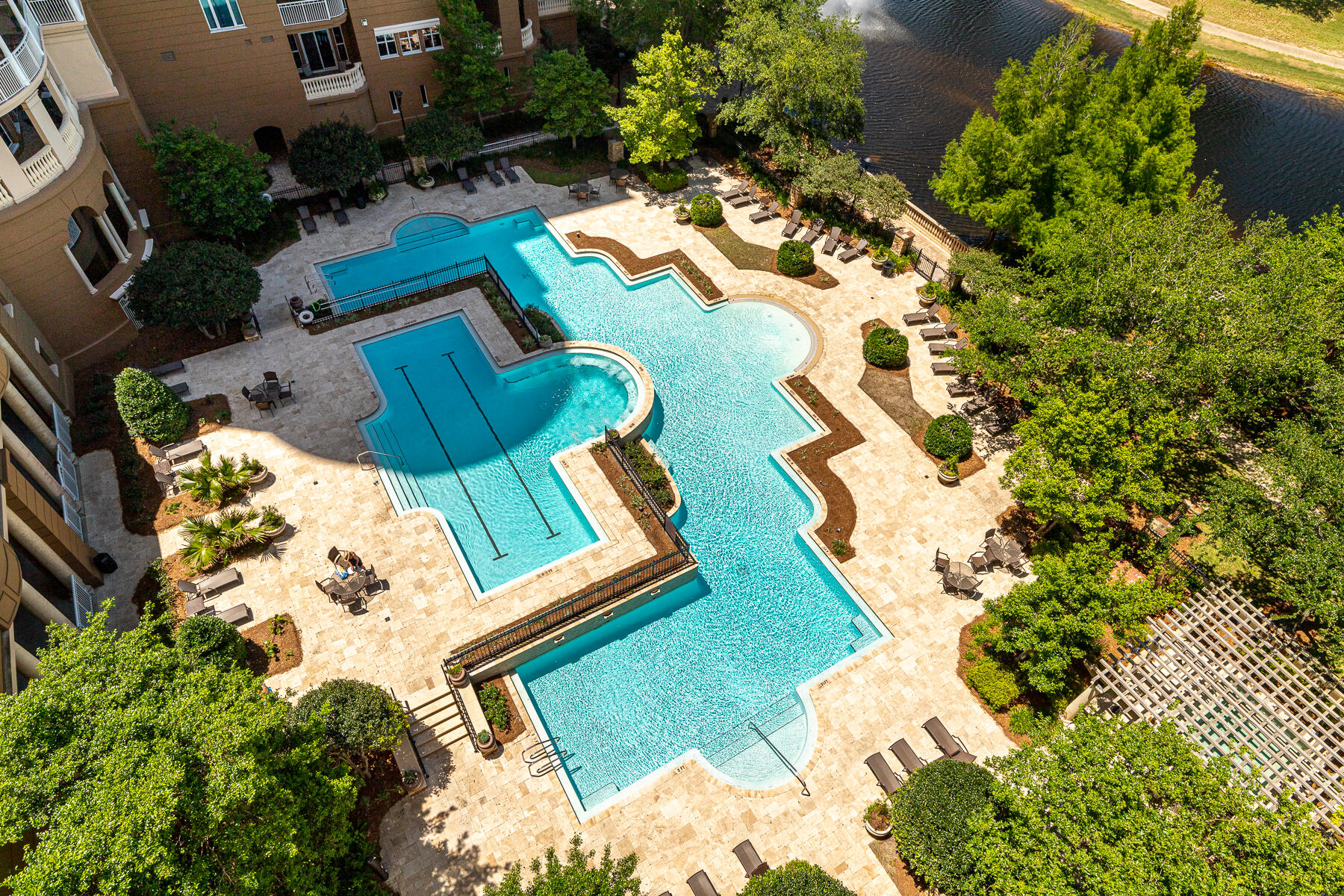 ONE WATER PLACE - Residential