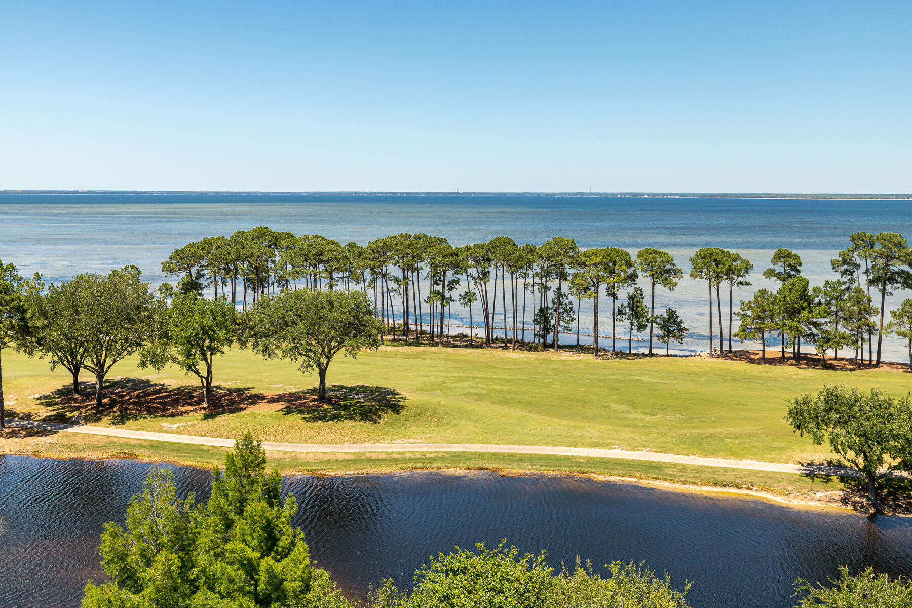 ONE WATER PLACE - Residential