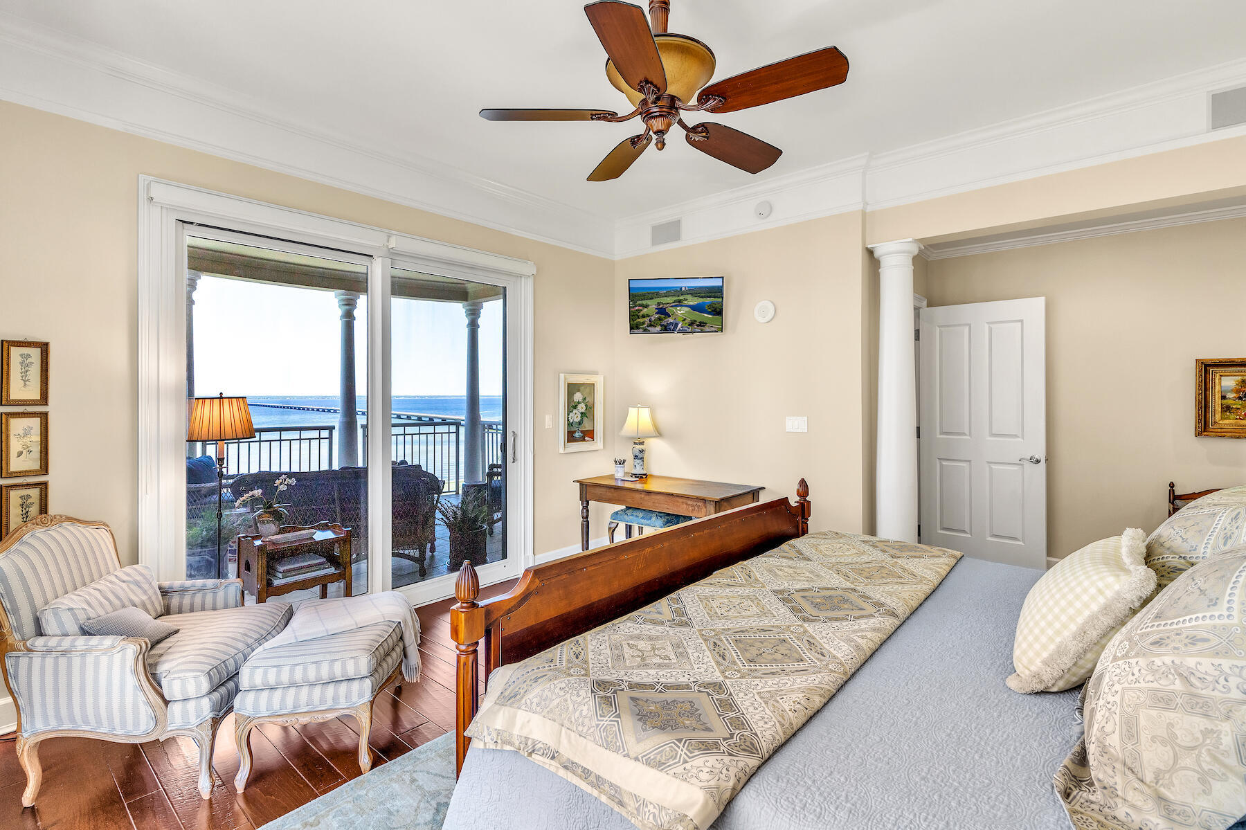 ONE WATER PLACE - Residential