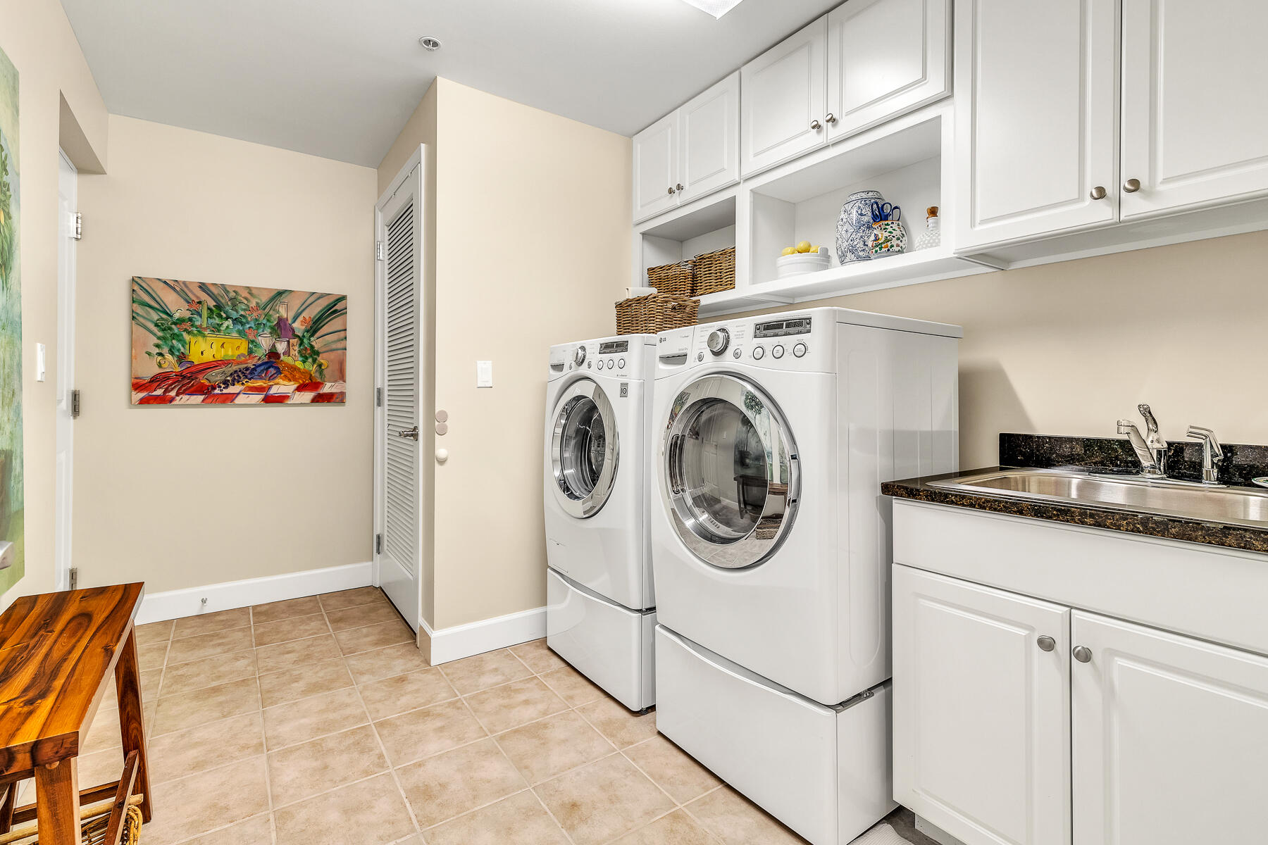 ONE WATER PLACE - Residential