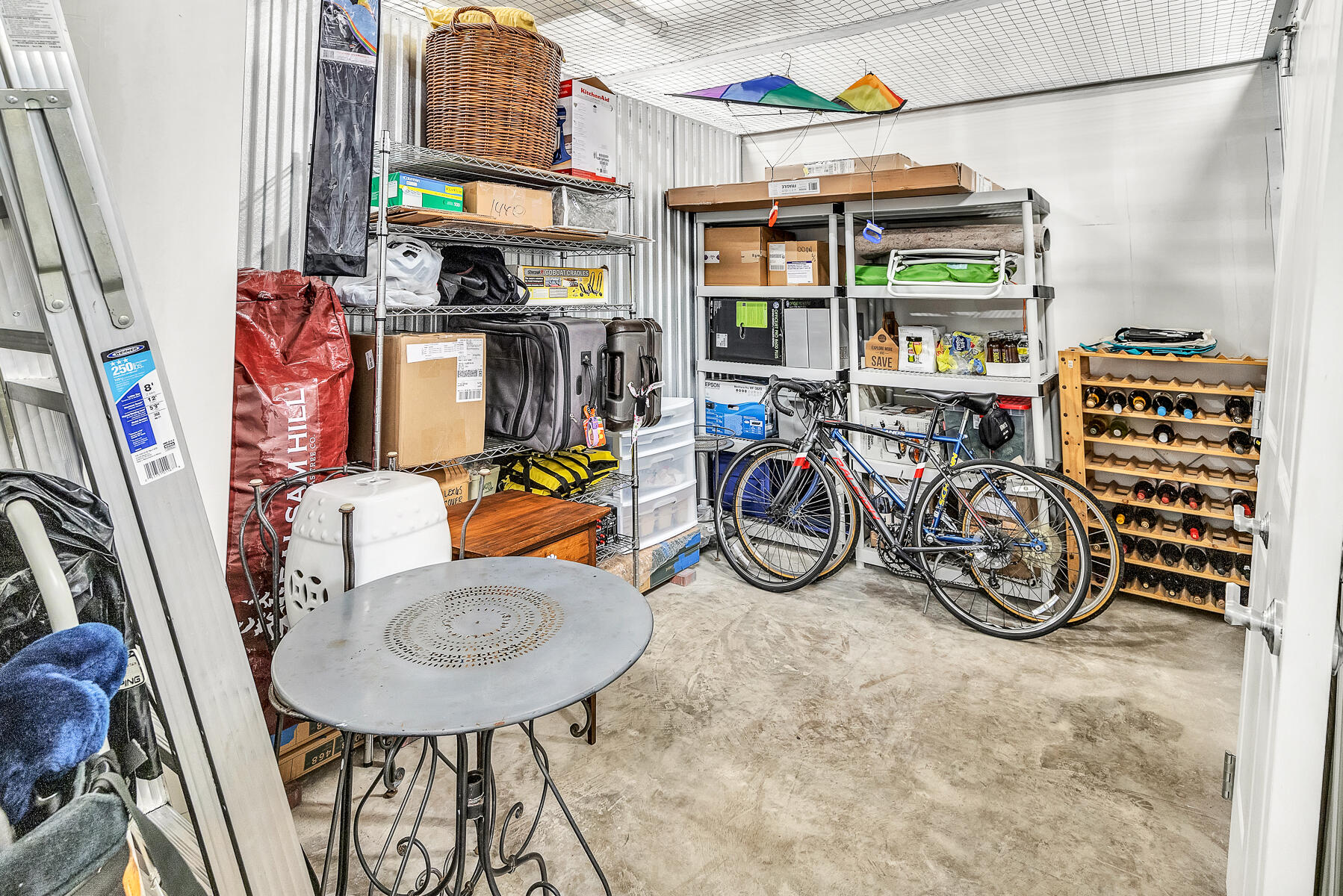 ONE WATER PLACE - Residential