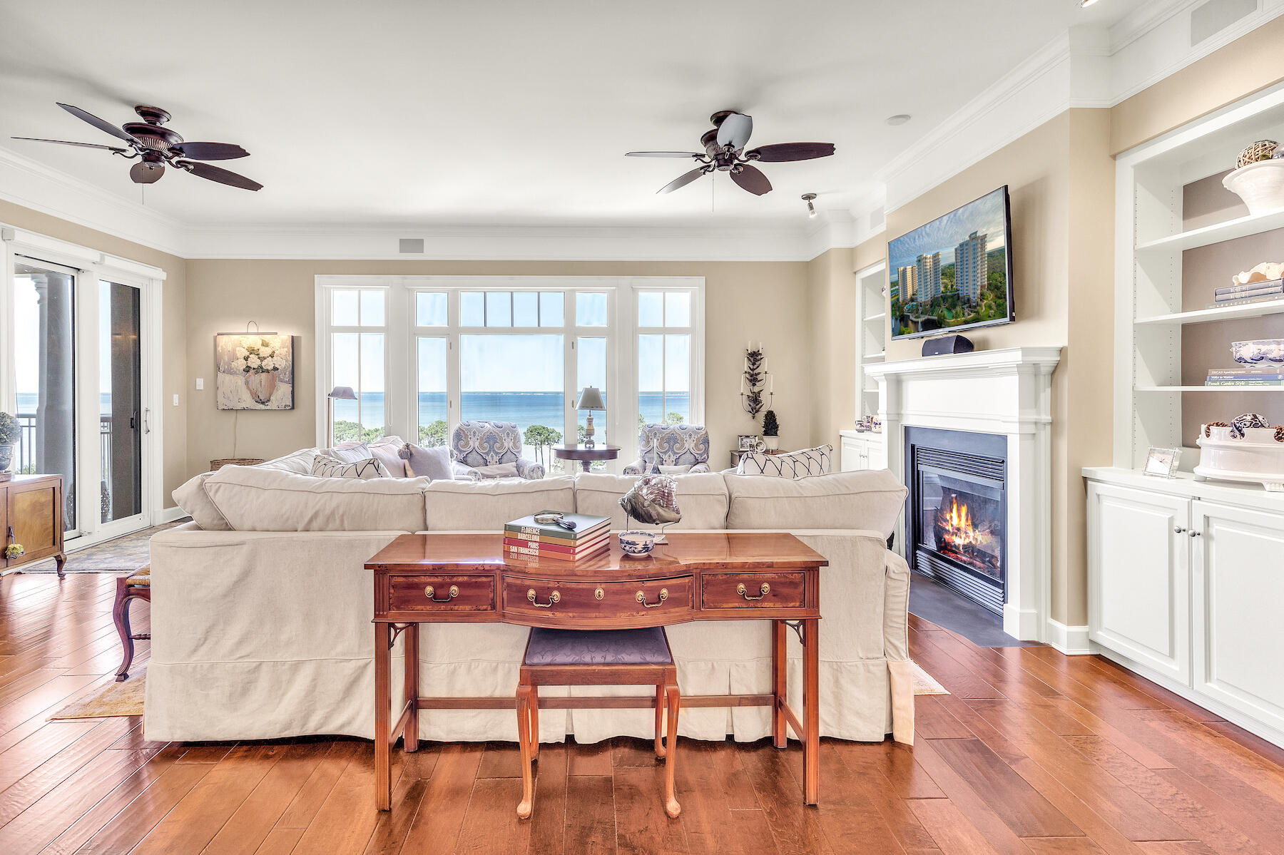 ONE WATER PLACE - Residential