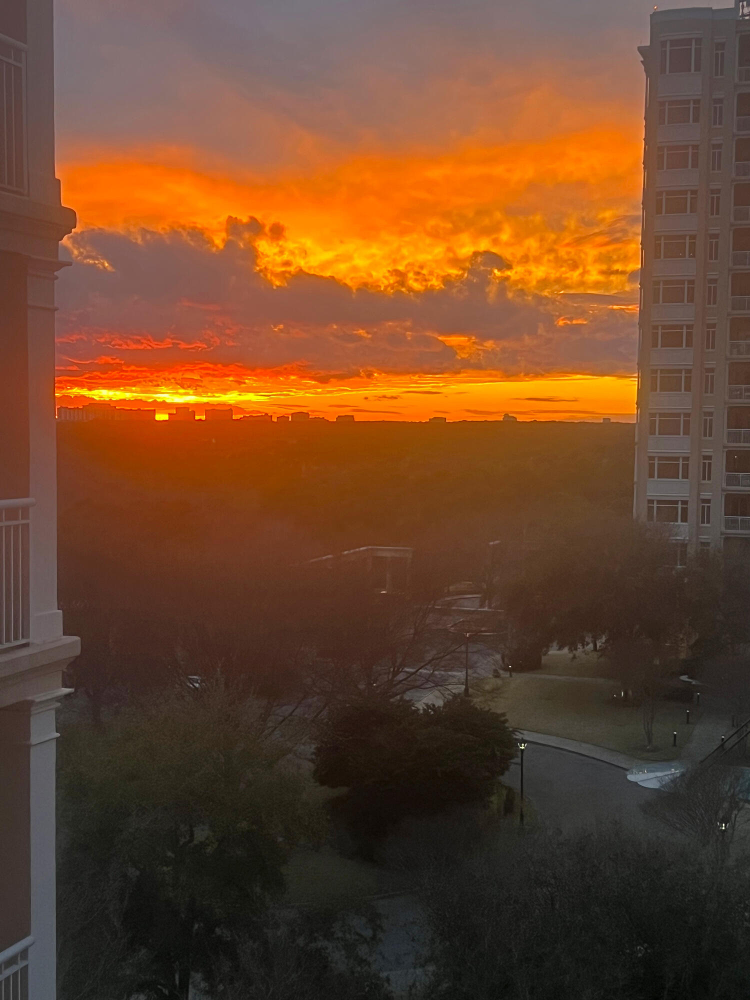 ONE WATER PLACE - Residential