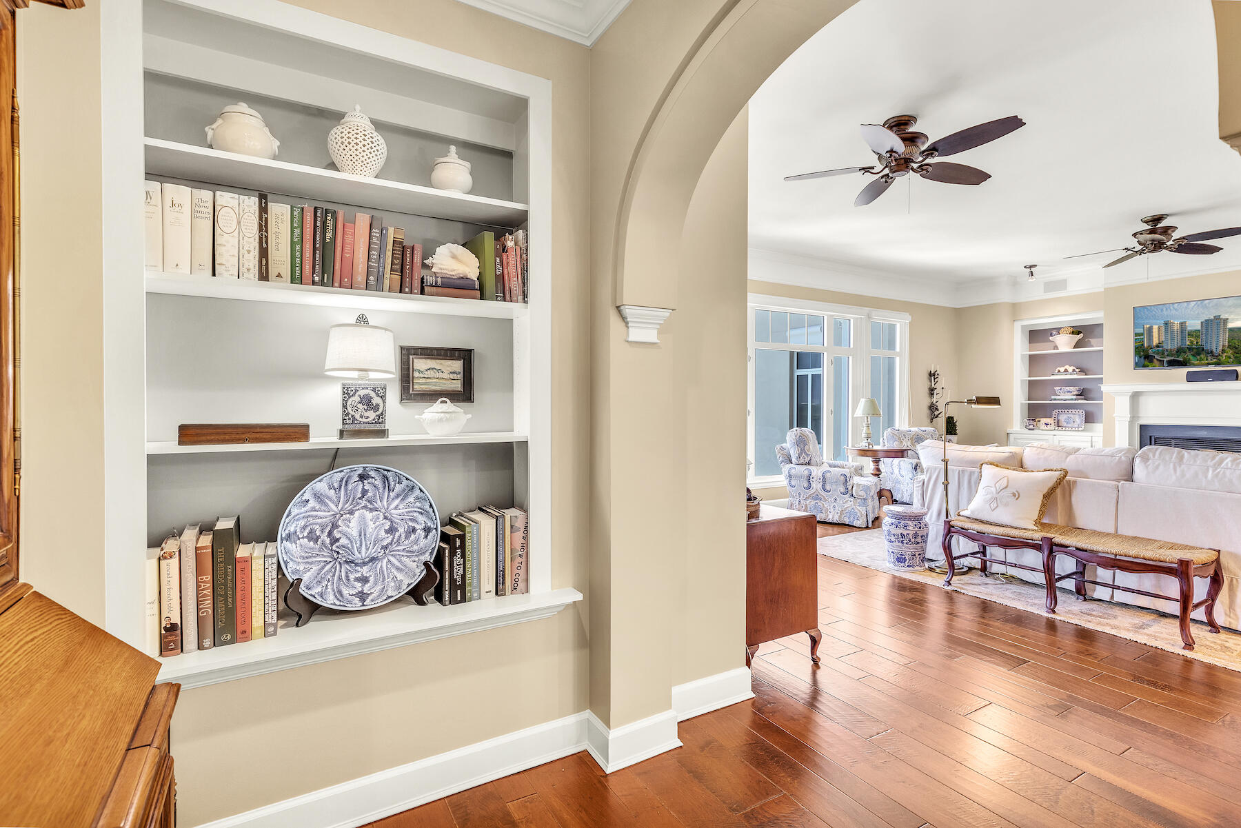 ONE WATER PLACE - Residential