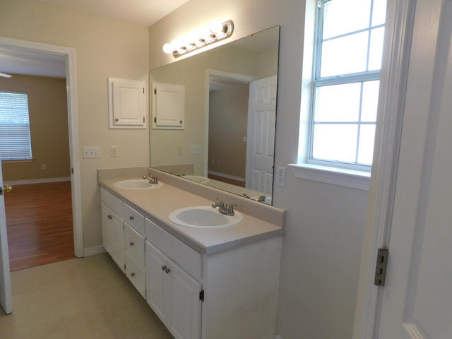 CHEROKEE BEND S/D PH 2 - Residential