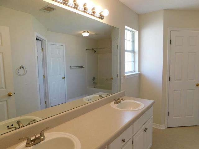 CHEROKEE BEND S/D PH 2 - Residential