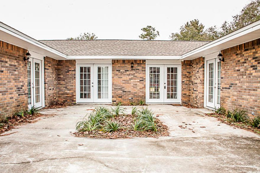 Available 02/01/2024 or sooner....Located in the heart of Destin. This 2 bedroom, 2 bath unit is part of a tri-plex.  Centrally located to shopping, restaurants, & schools. Minutes from the beautiful white beaches of the Emerald Coast for outdoor fun. This end unit features natural light throughout the home with neutral paint, vinyl plank flooring, granite counter tops, newer cabinets & stainless appliance package. Plenty of space and open concept living. Overflow parking and lawn care included. Water and sewer provided with rental rate. No inside smoking or vaping. Pets may be allowed with a $400 non-refundable pet fee and monthly pet rent.