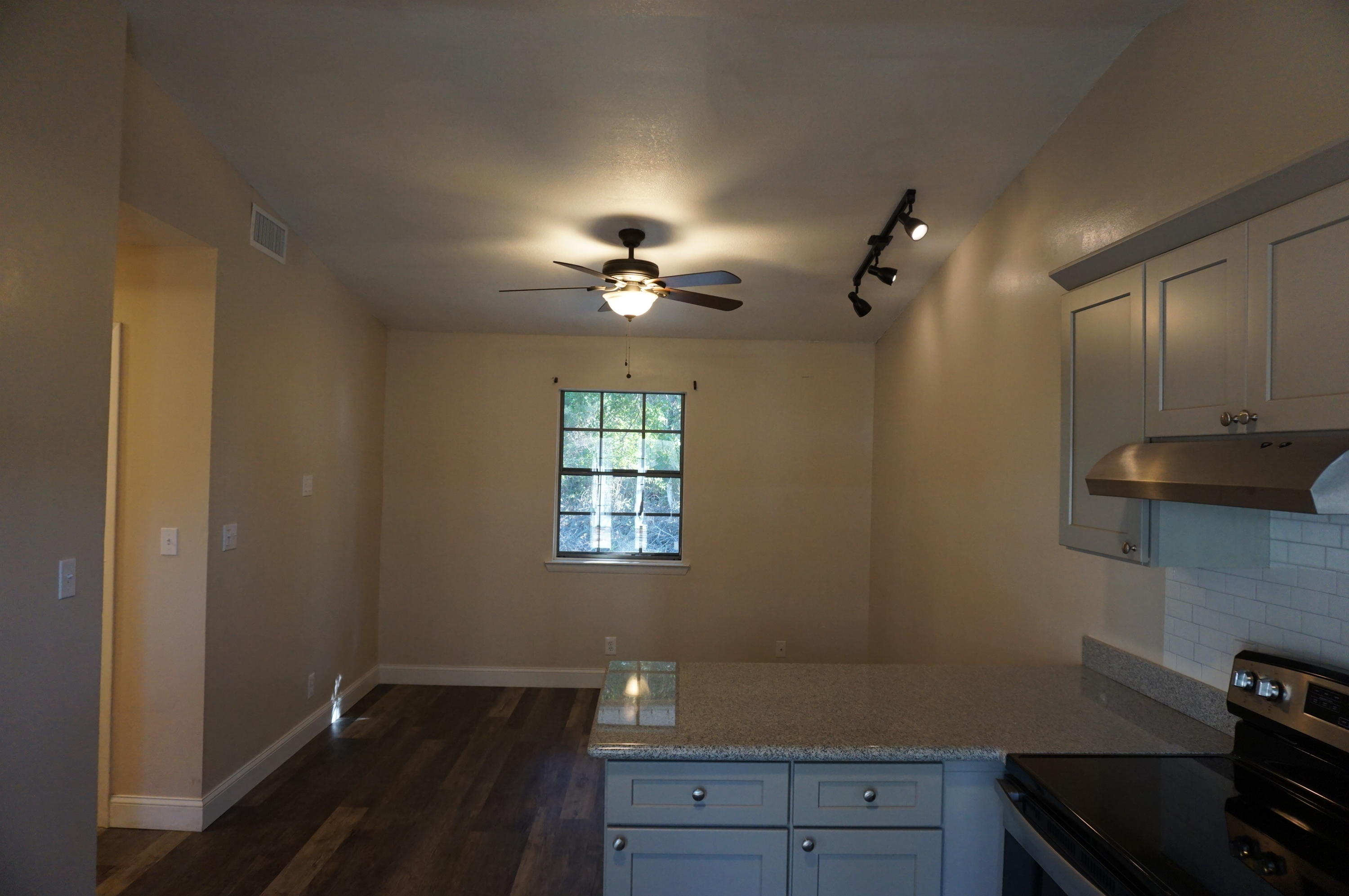 KELL-AIRE GARDENS - Residential Lease