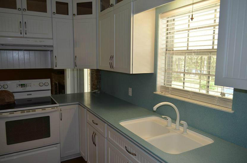 TEN LAKE ESTATES UNIT 1 - Residential