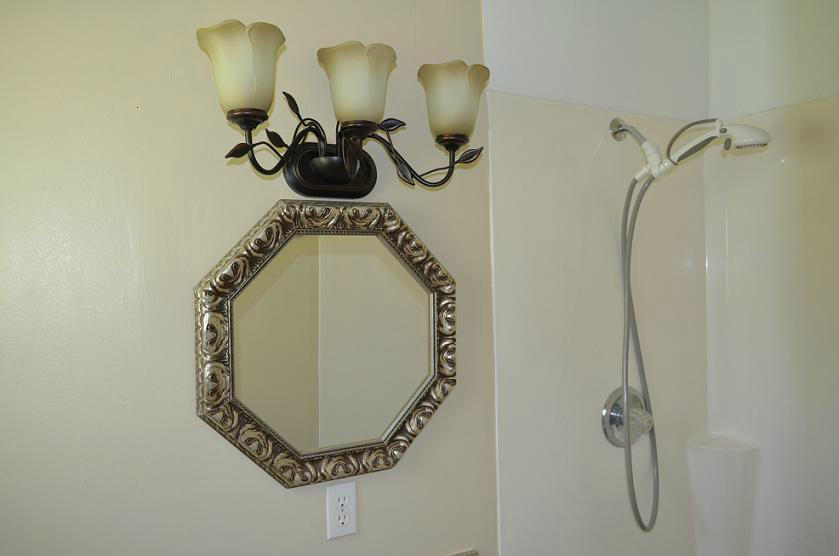 TEN LAKE ESTATES UNIT 1 - Residential