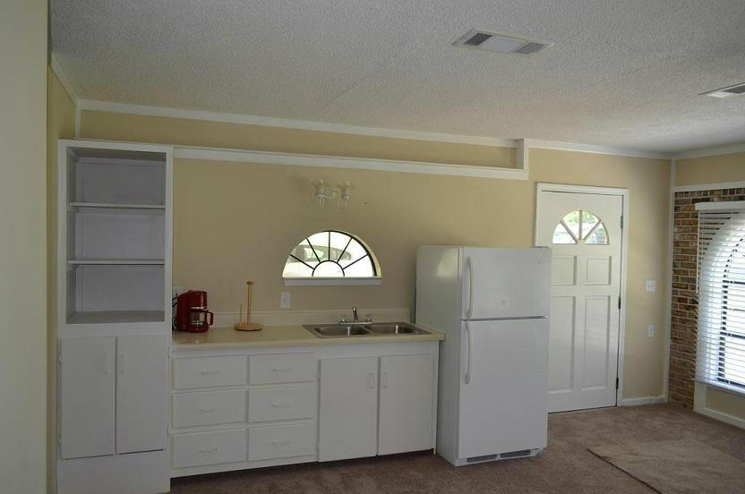 TEN LAKE ESTATES UNIT 1 - Residential