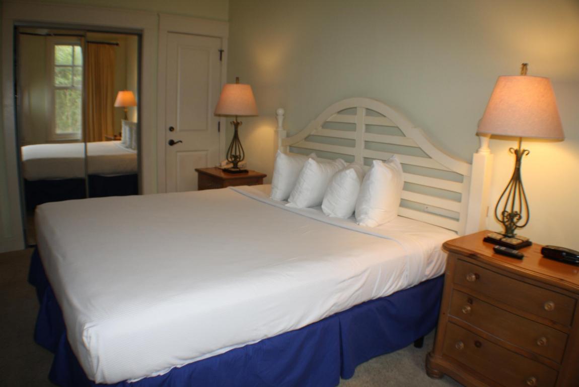 OBSERVATION POINT - Residential Lease