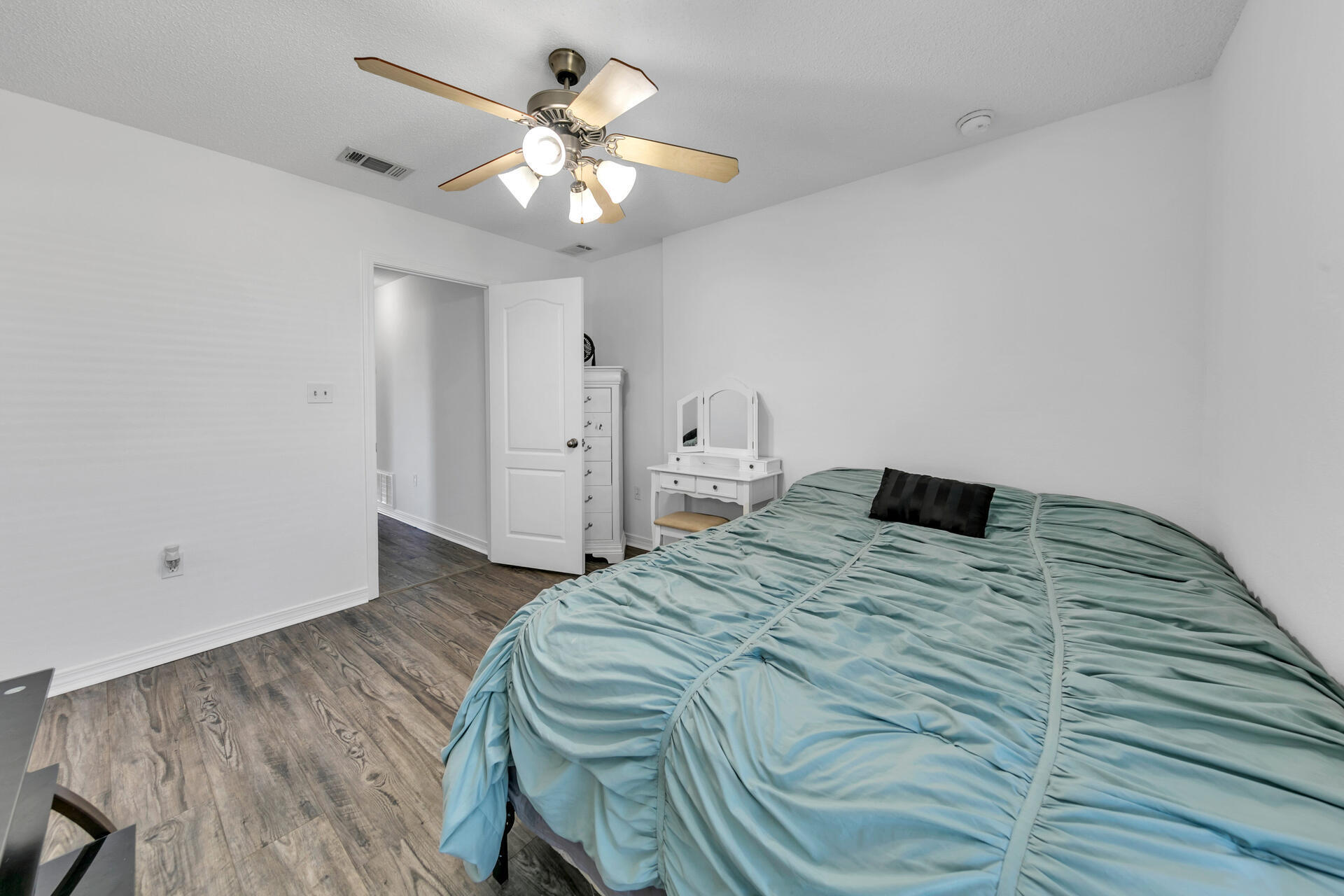 CREETWOOD VILLAGE - Residential