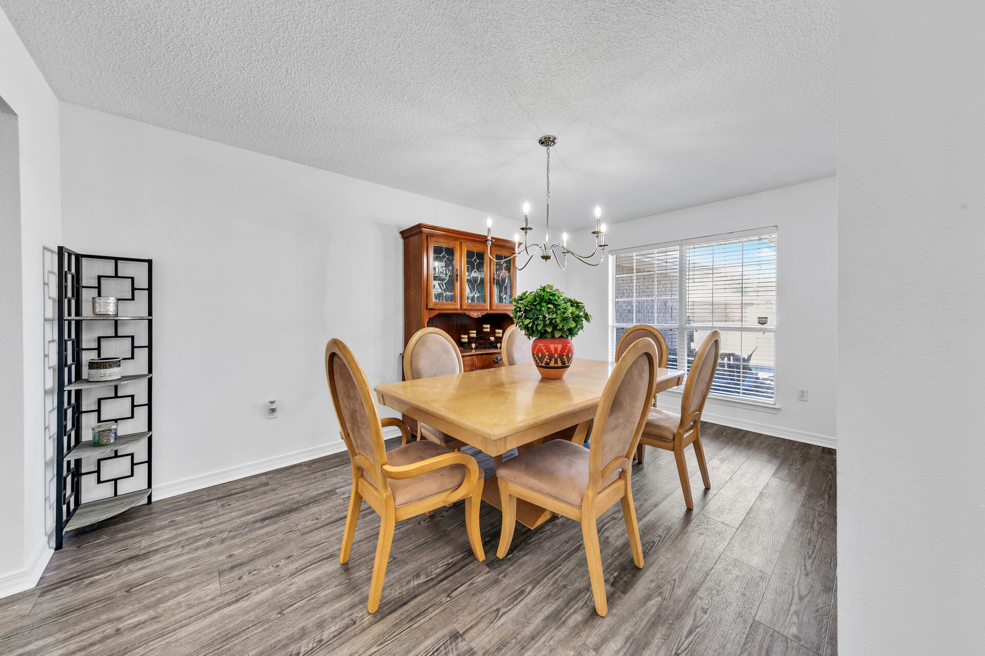 CREETWOOD VILLAGE - Residential