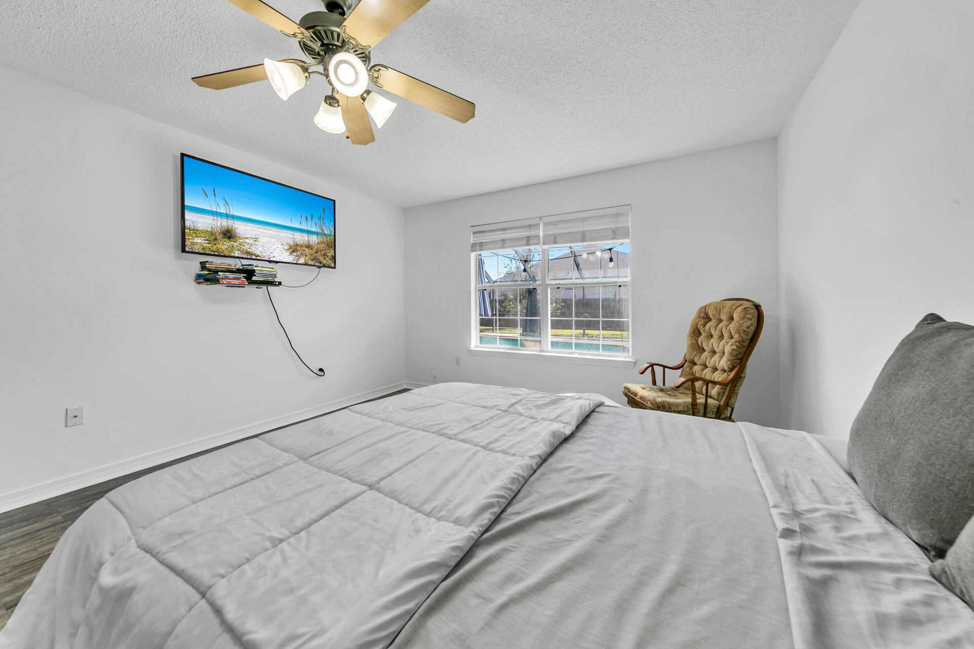 CREETWOOD VILLAGE - Residential