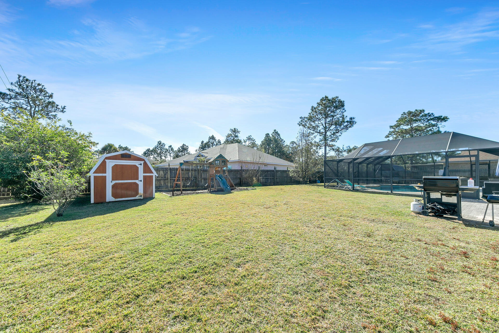 CREETWOOD VILLAGE - Residential