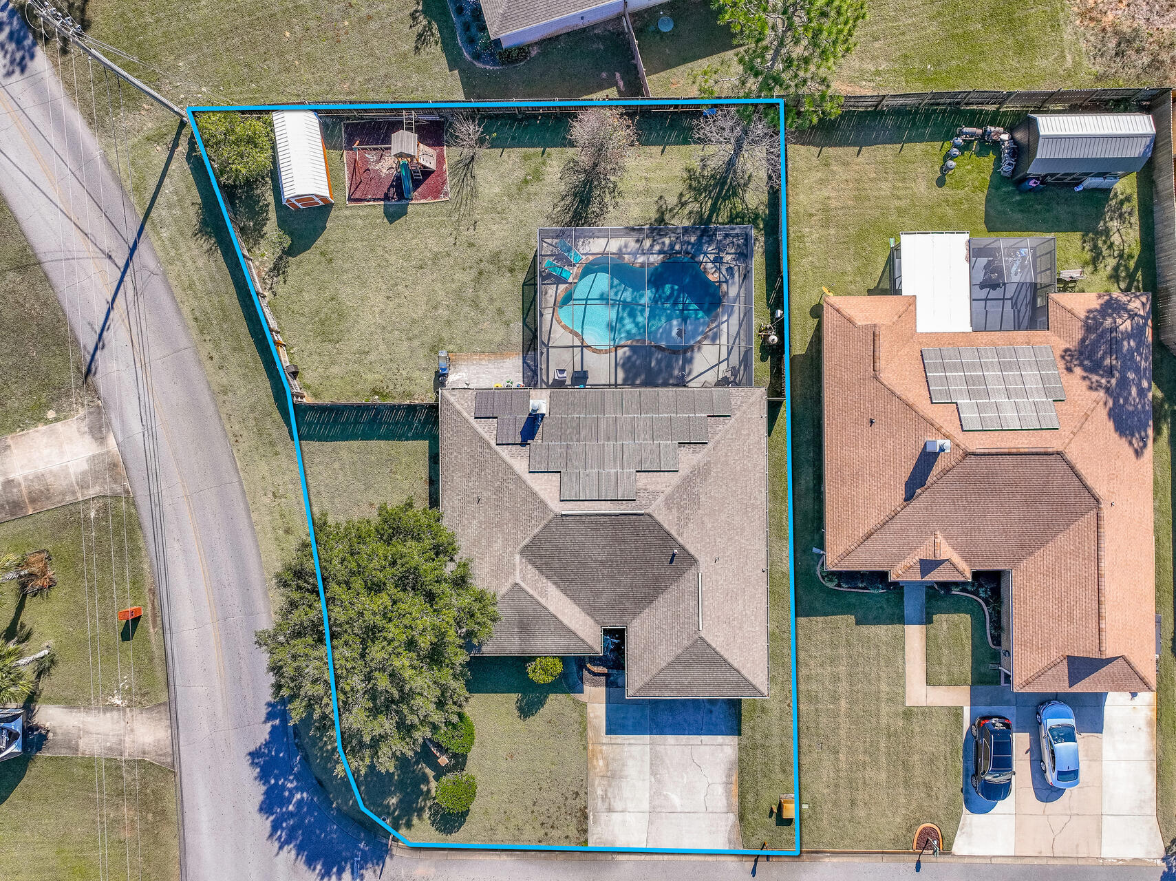 CREETWOOD VILLAGE - Residential