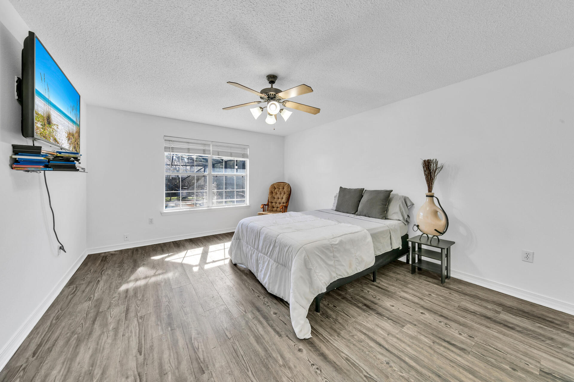 CREETWOOD VILLAGE - Residential