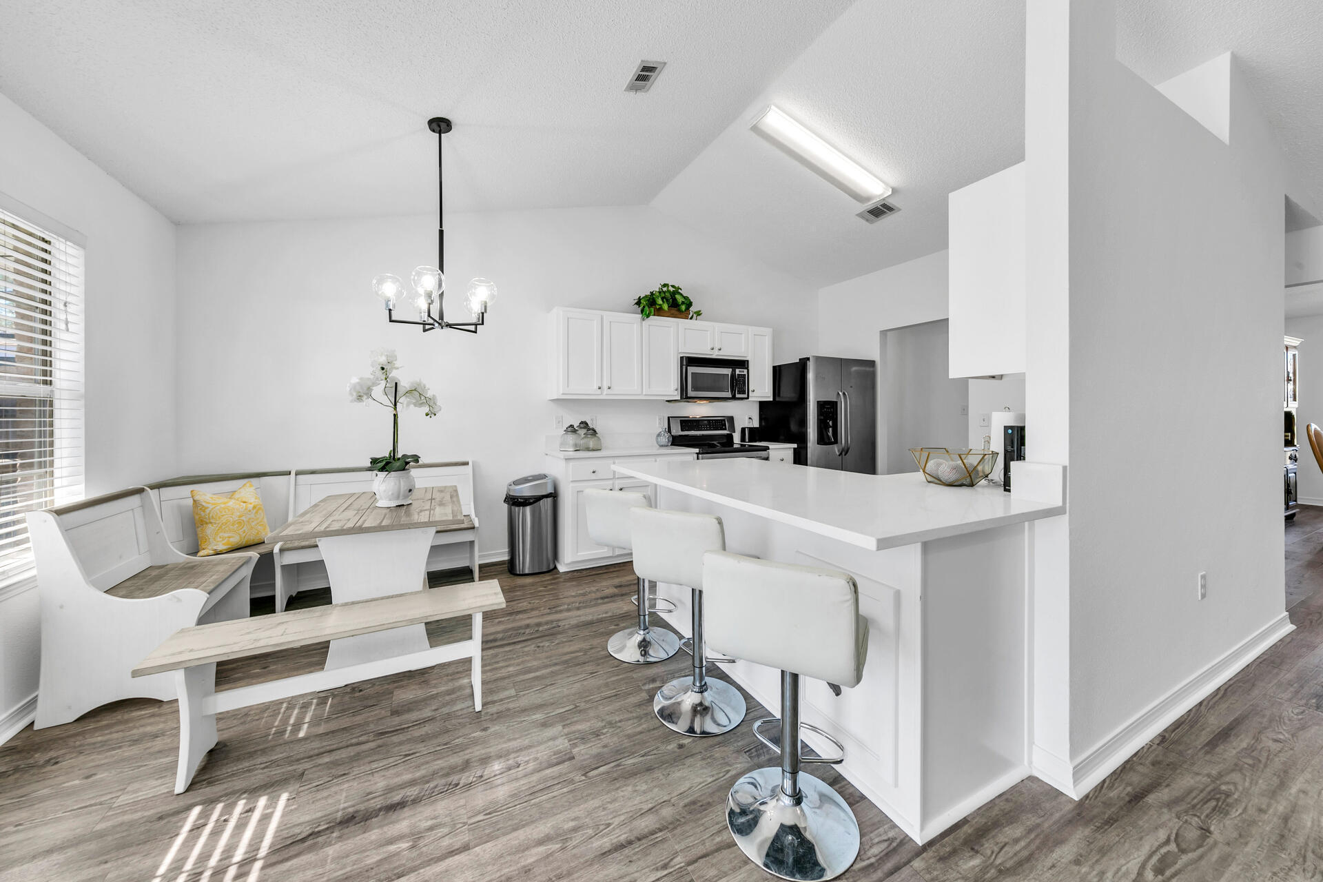 CREETWOOD VILLAGE - Residential