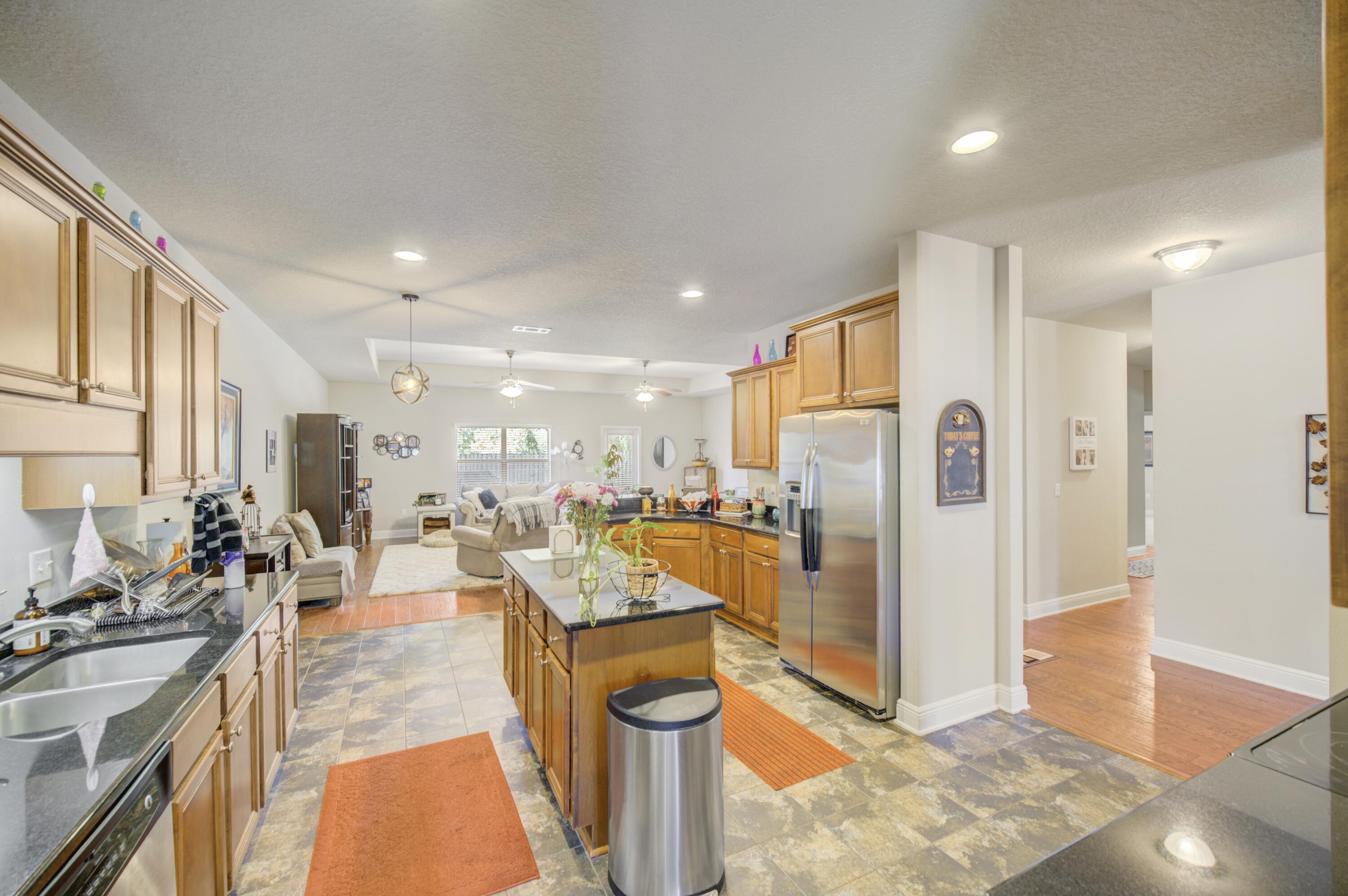 MUSSETT BAYOU ESTATES - Residential