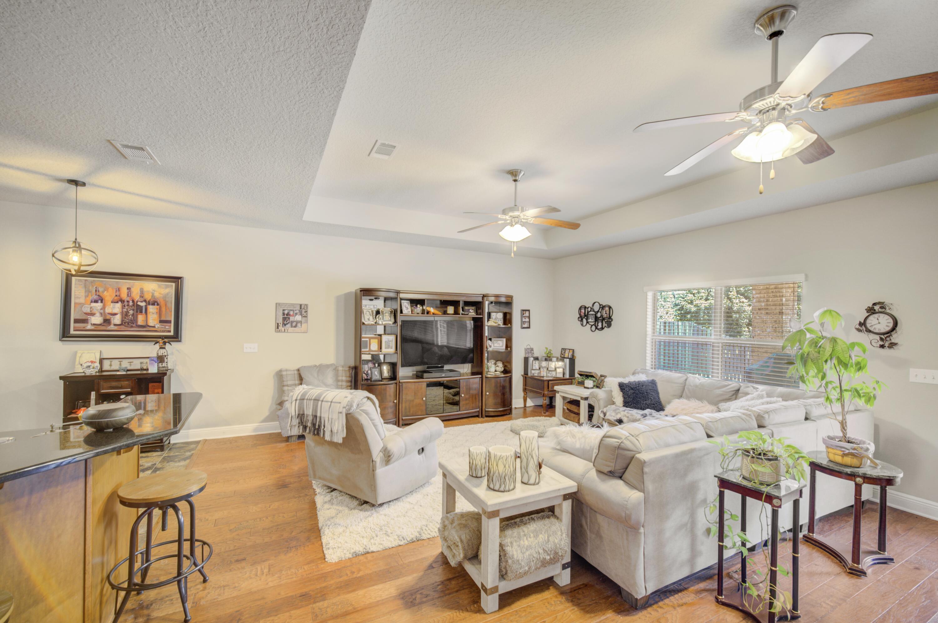 MUSSETT BAYOU ESTATES - Residential