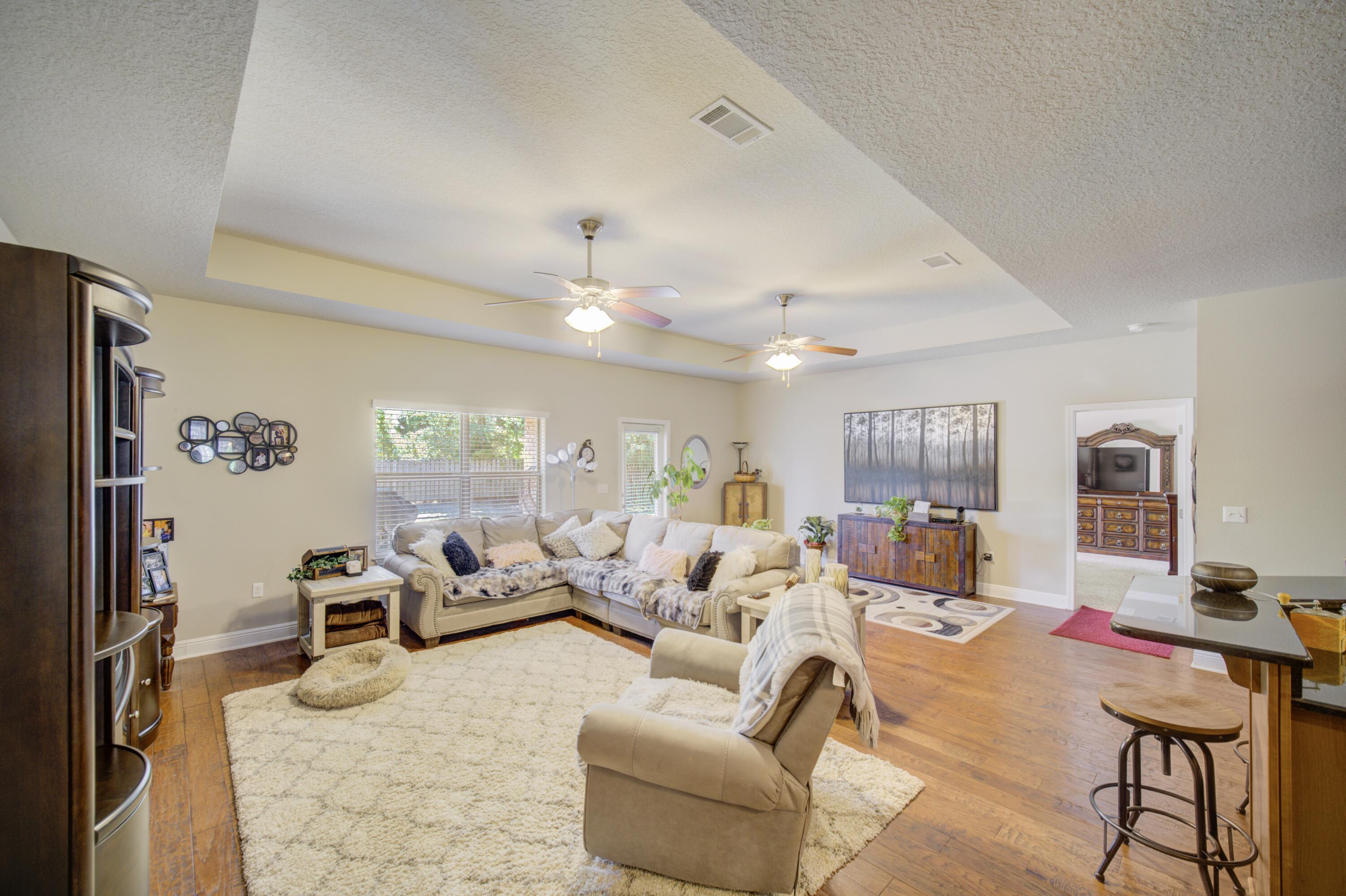MUSSETT BAYOU ESTATES - Residential