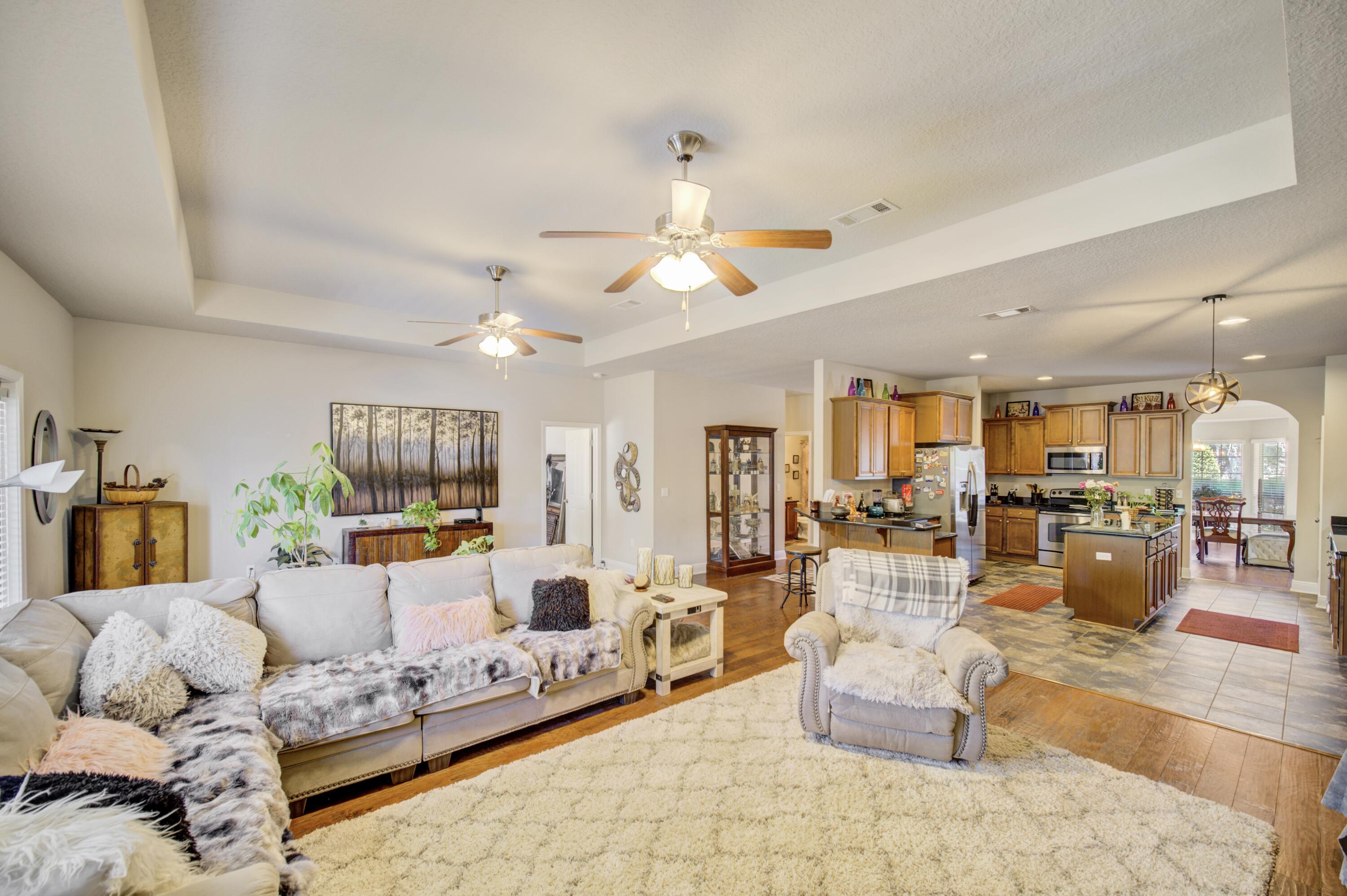 MUSSETT BAYOU ESTATES - Residential