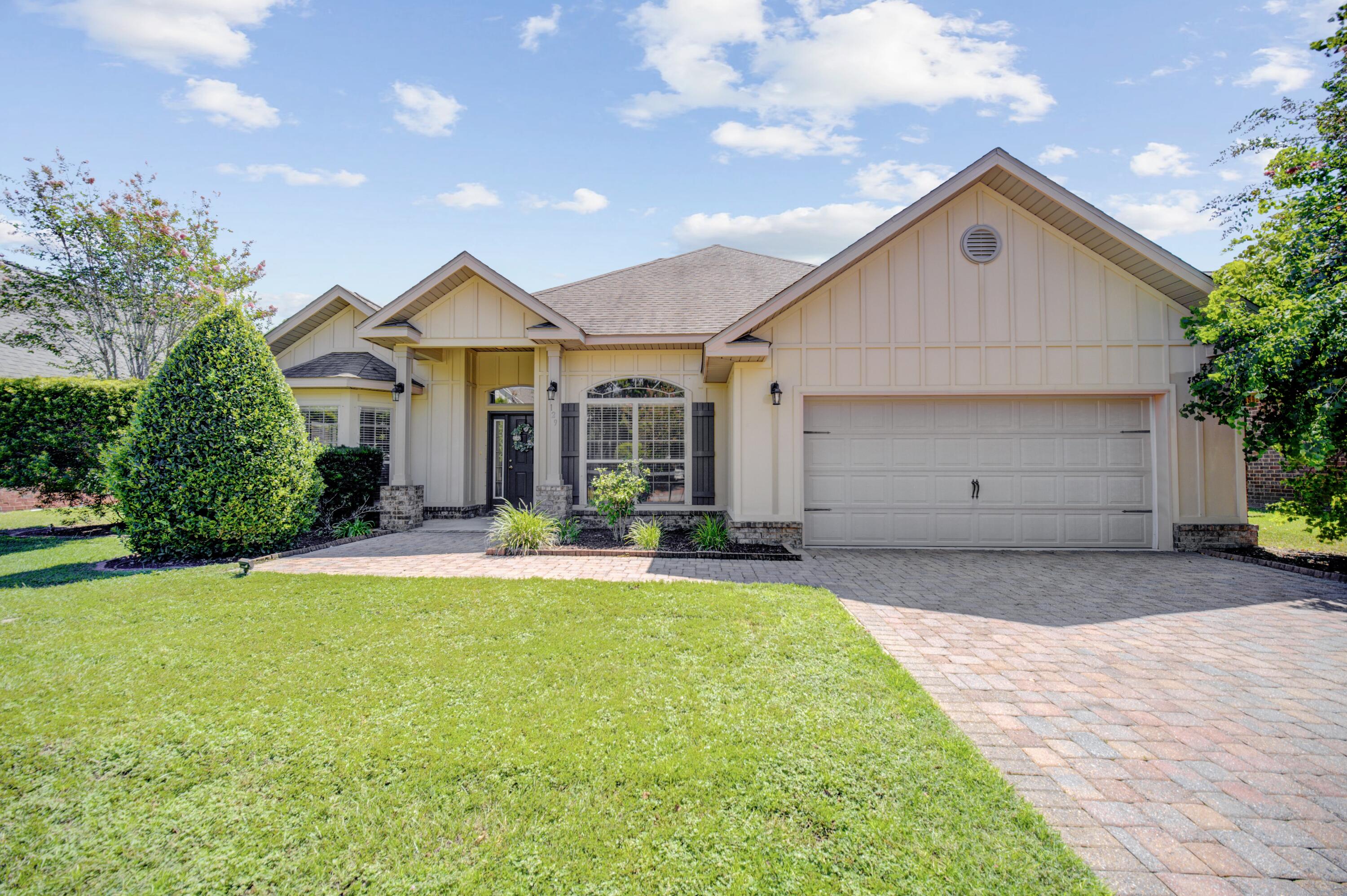 MUSSETT BAYOU ESTATES - Residential