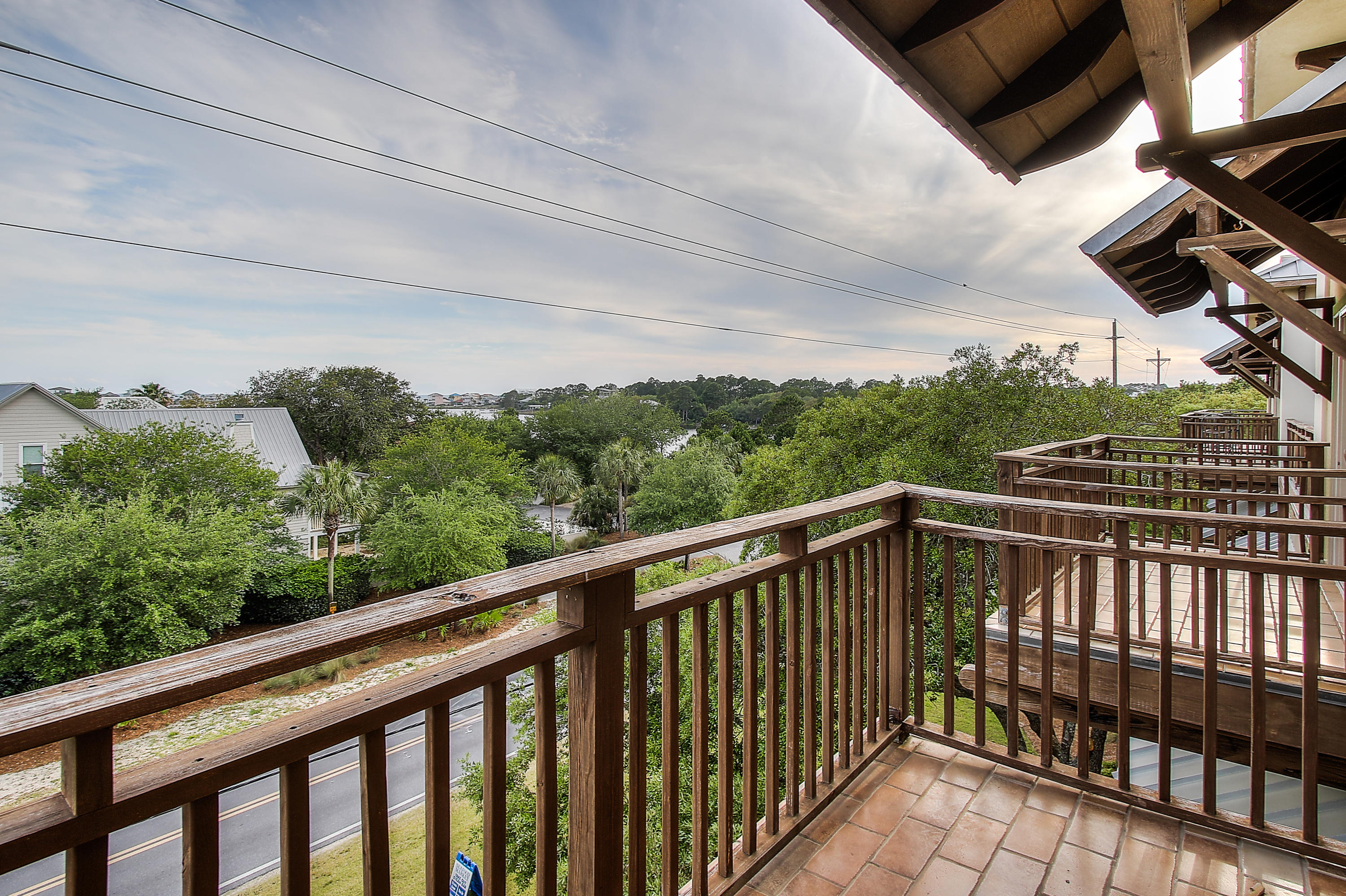 EASTERN LAKE VILLAGE - Residential