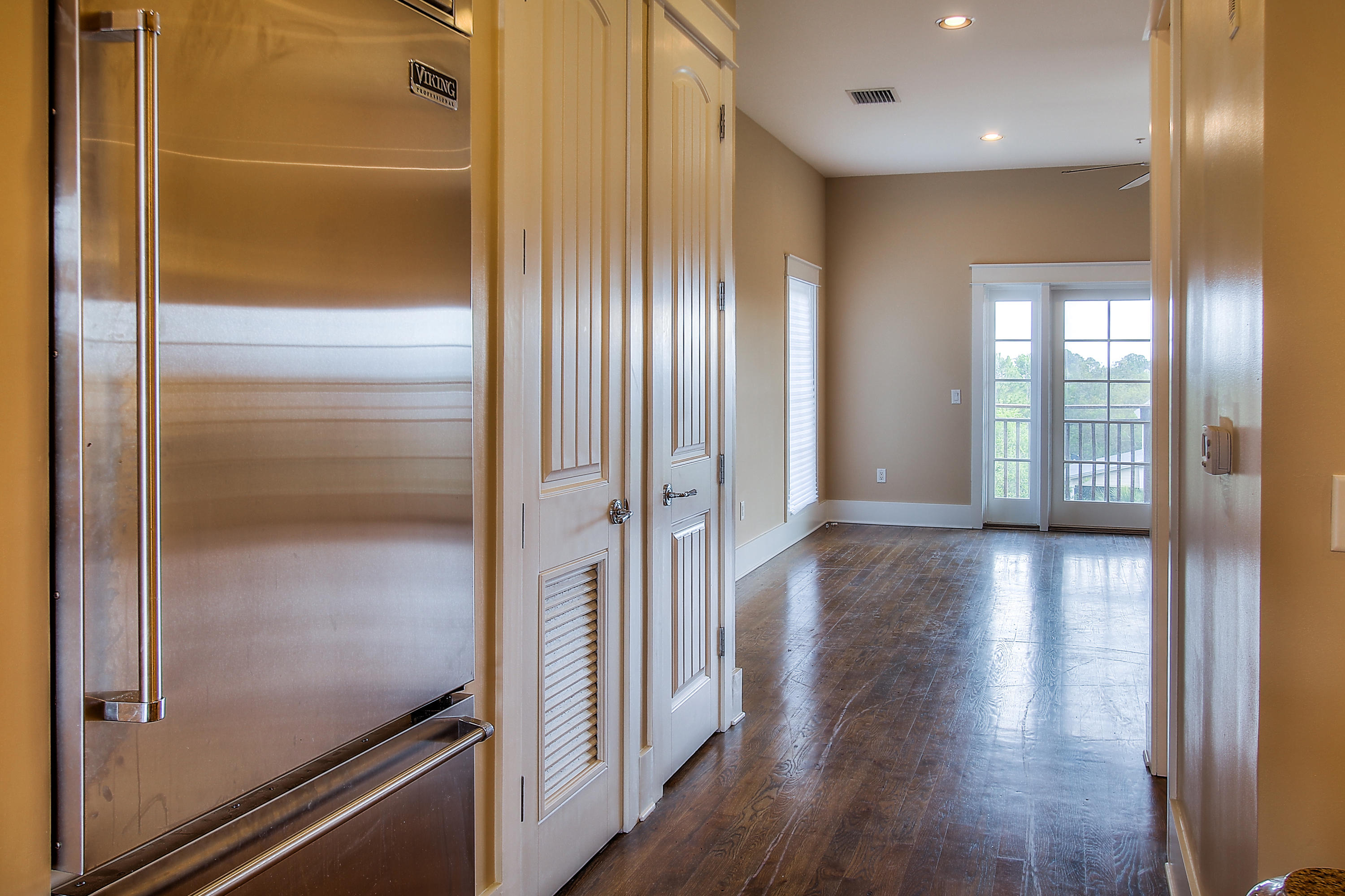 EASTERN LAKE VILLAGE - Residential