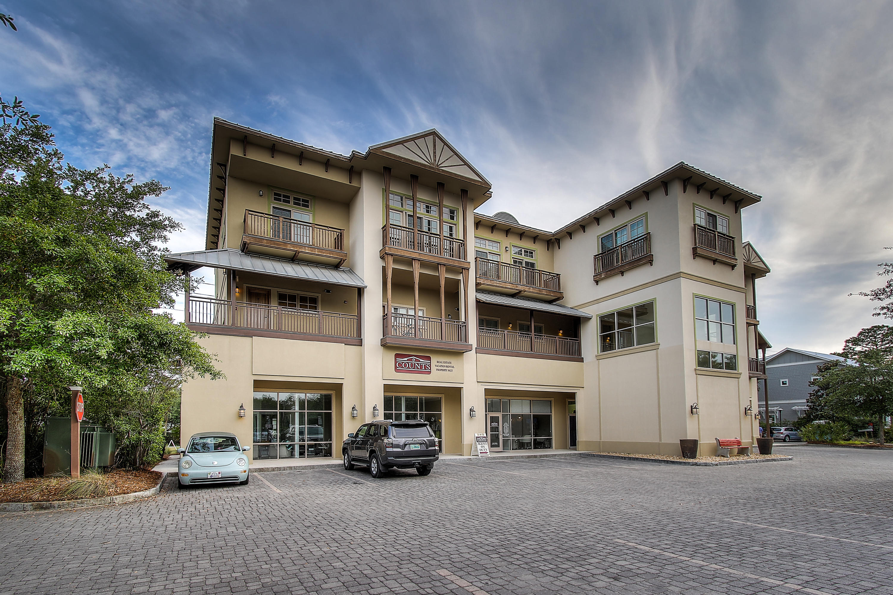 EASTERN LAKE VILLAGE - Residential