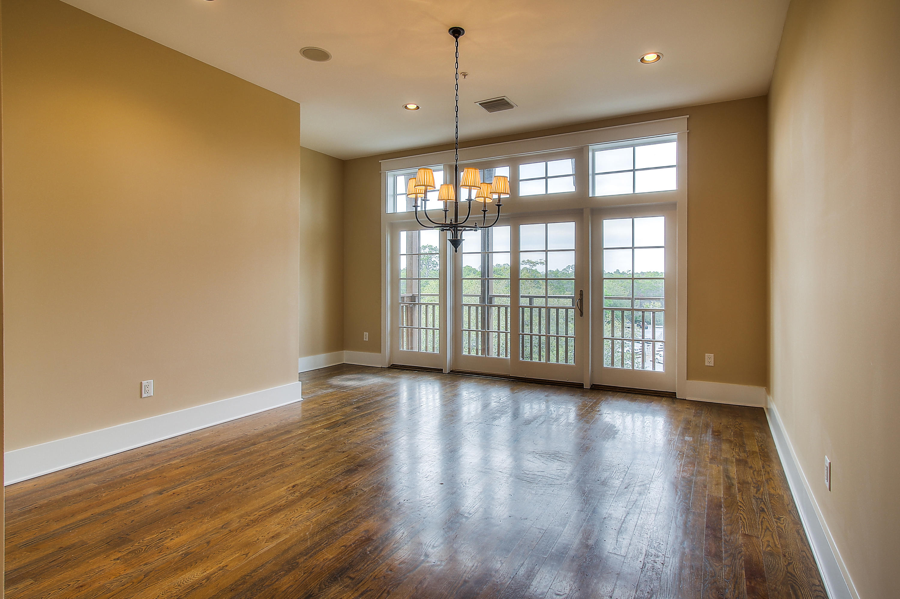 EASTERN LAKE VILLAGE - Residential