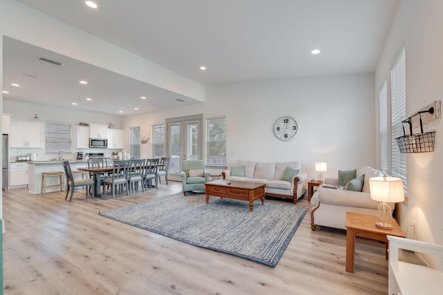 HIGHLAND PARK; HIGHLAND PARKS - Residential