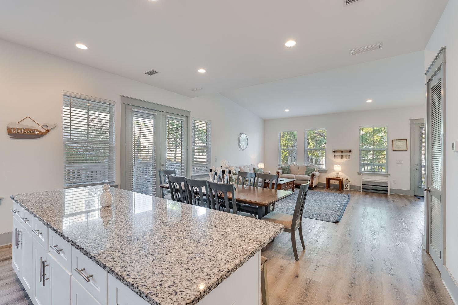 HIGHLAND PARK; HIGHLAND PARKS - Residential