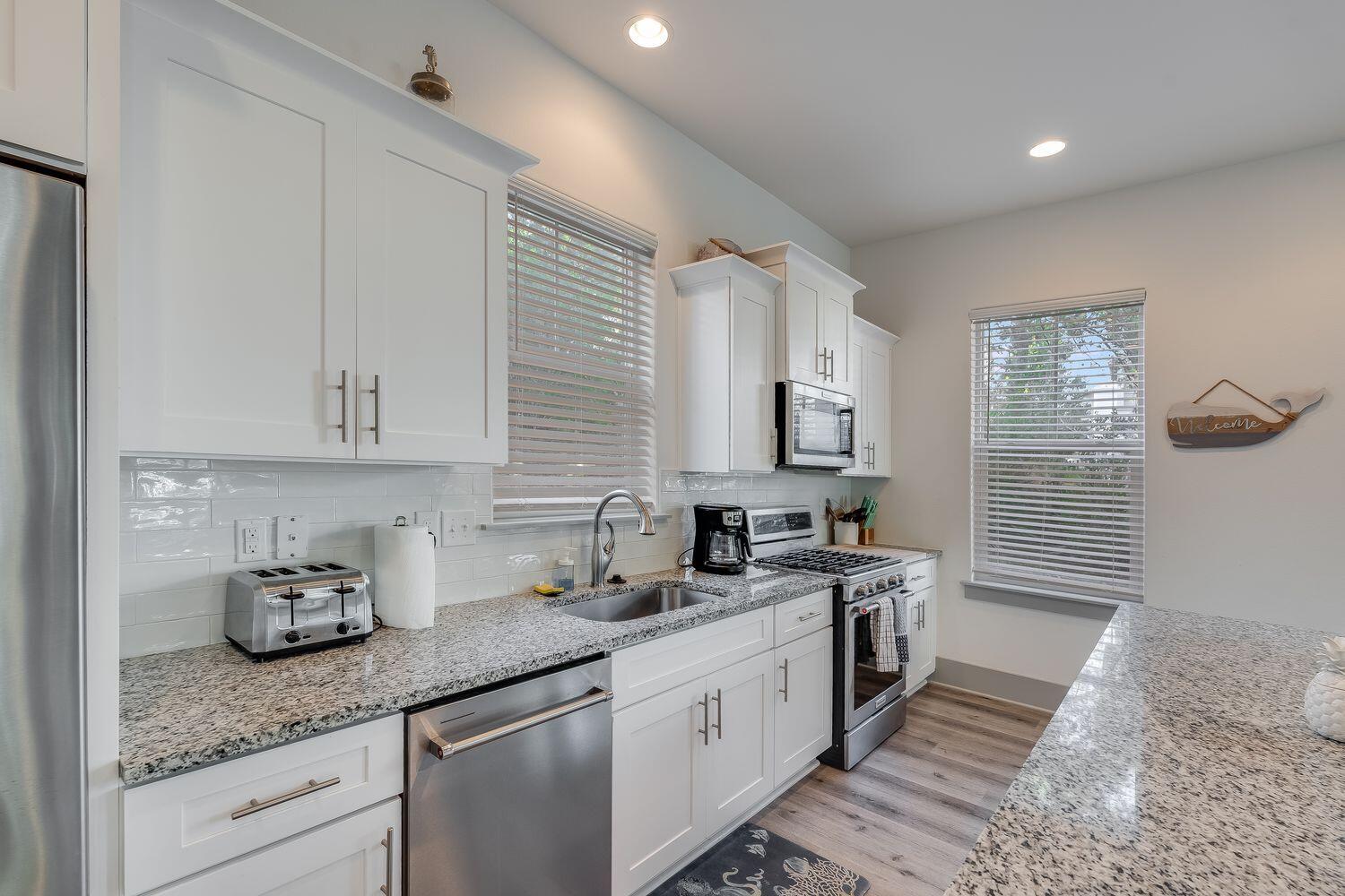 HIGHLAND PARK; HIGHLAND PARKS - Residential