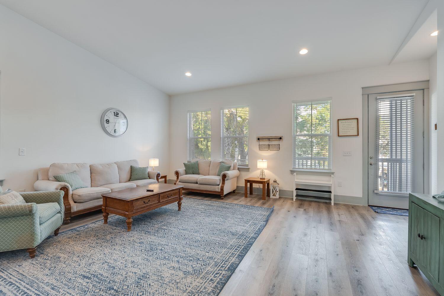 HIGHLAND PARK; HIGHLAND PARKS - Residential