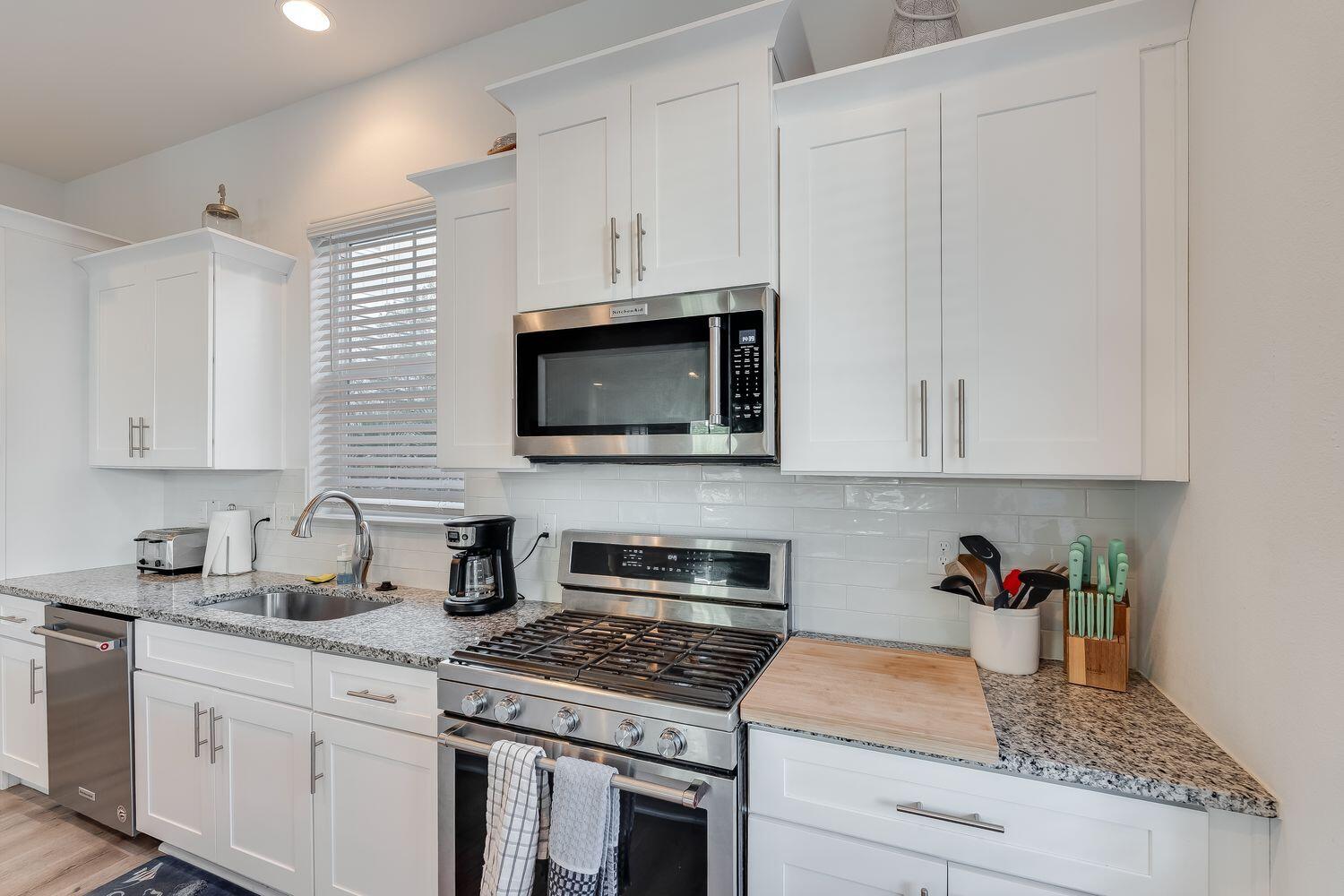 HIGHLAND PARK; HIGHLAND PARKS - Residential