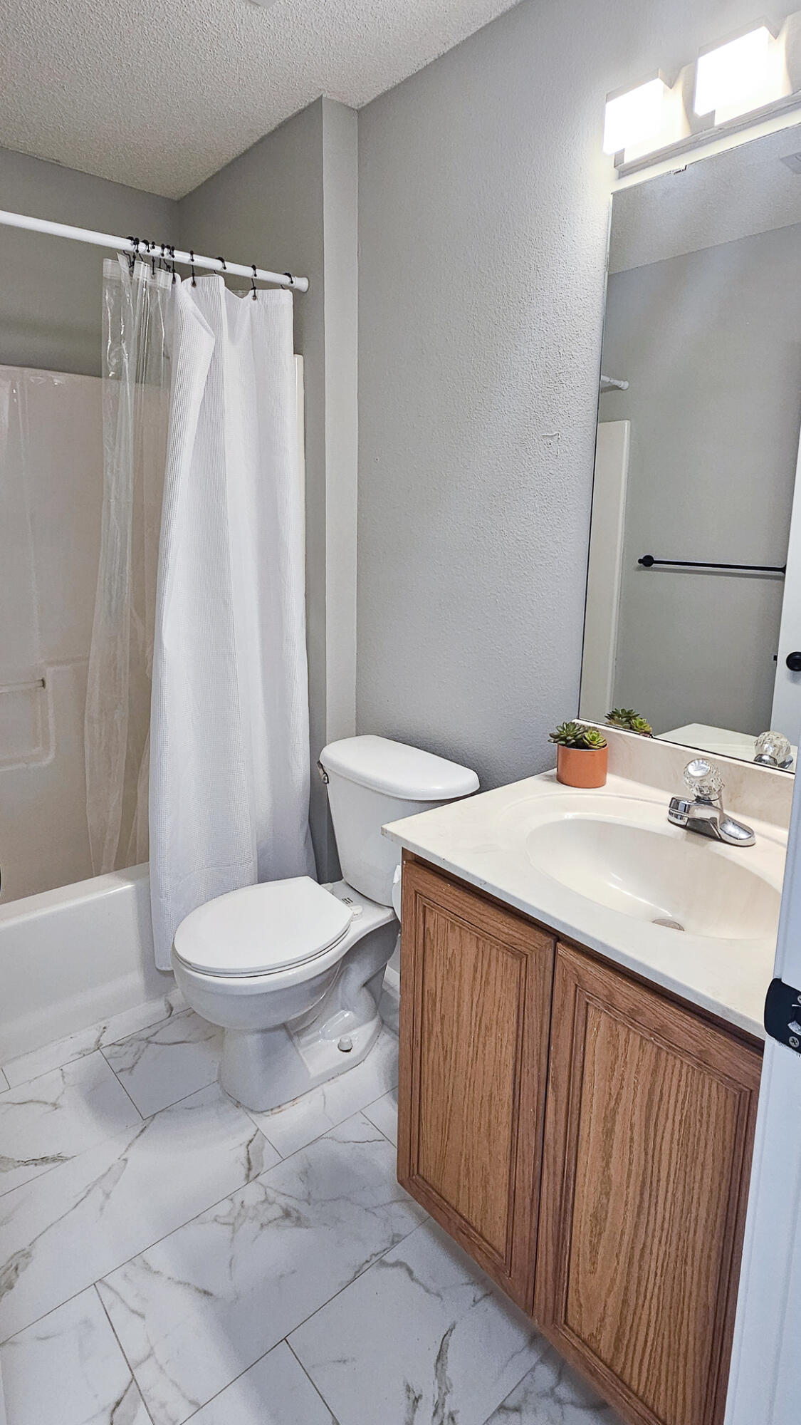 BRENTWOOD - Residential