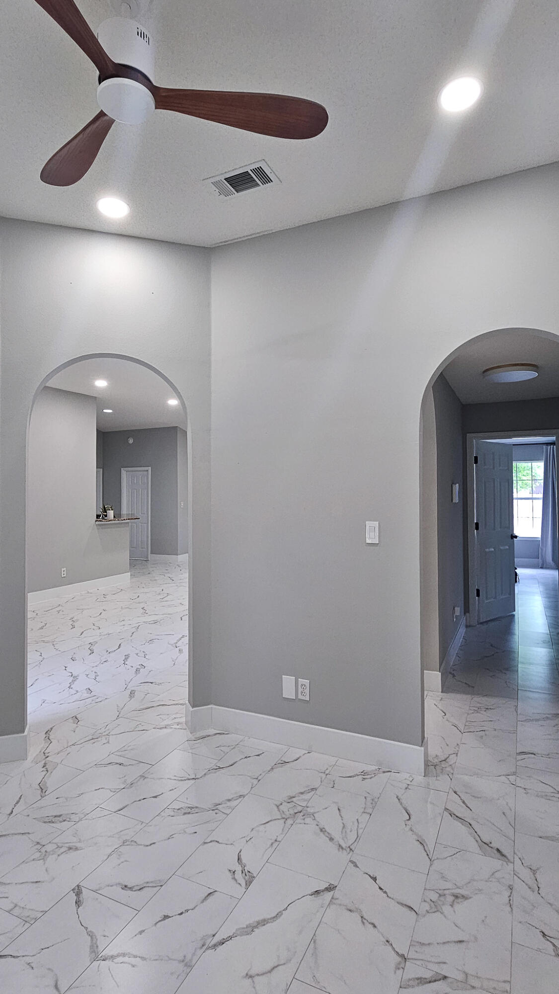 BRENTWOOD - Residential