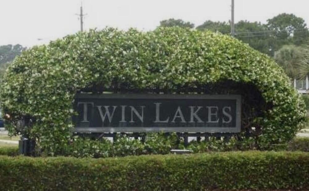 TWIN LAKES ESTATES - Residential Lease