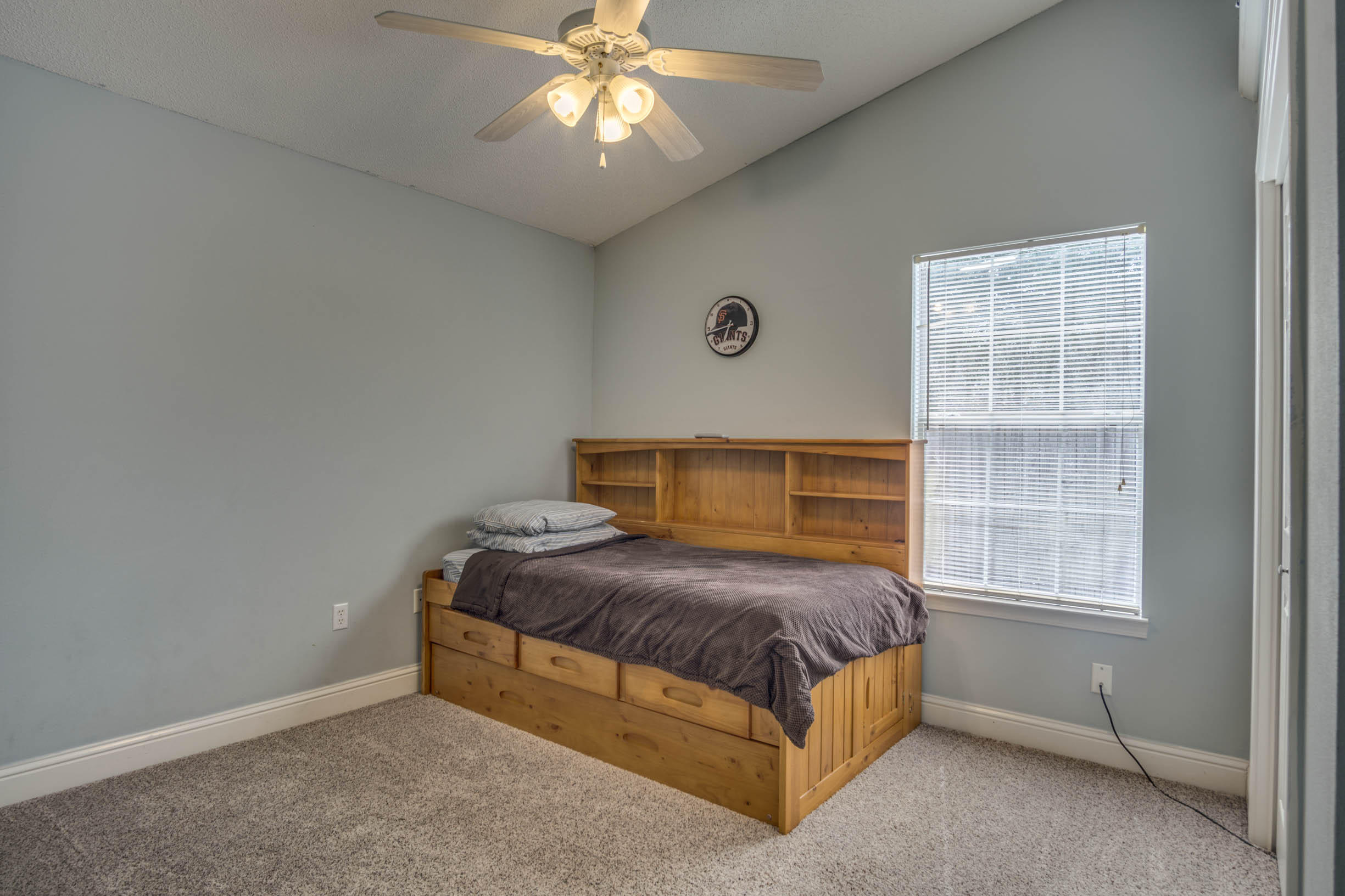 SHALIMAR OAKS - Residential