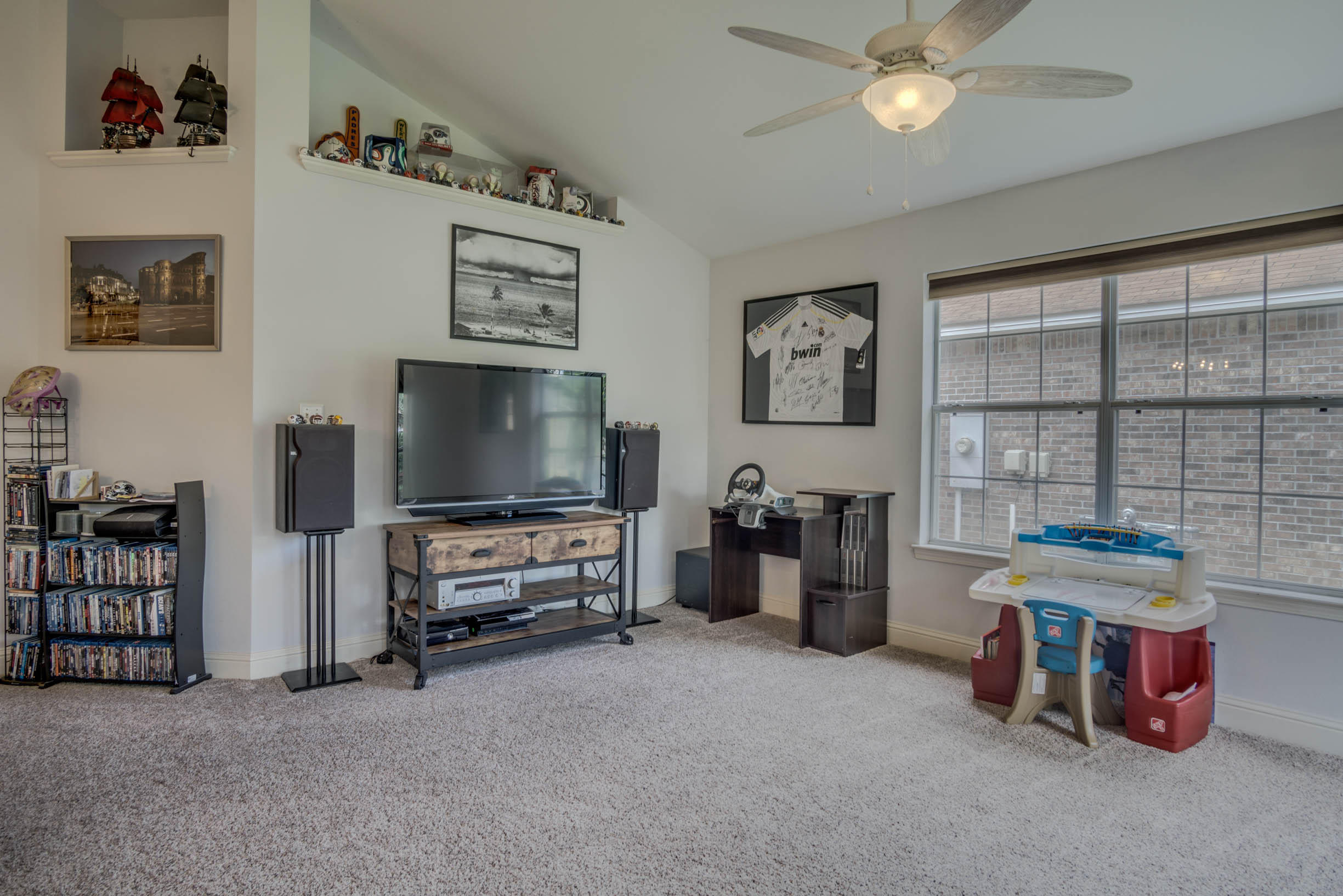 SHALIMAR OAKS - Residential