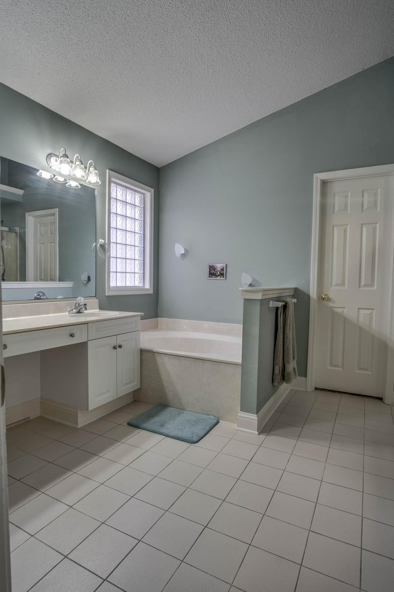 SHALIMAR OAKS - Residential