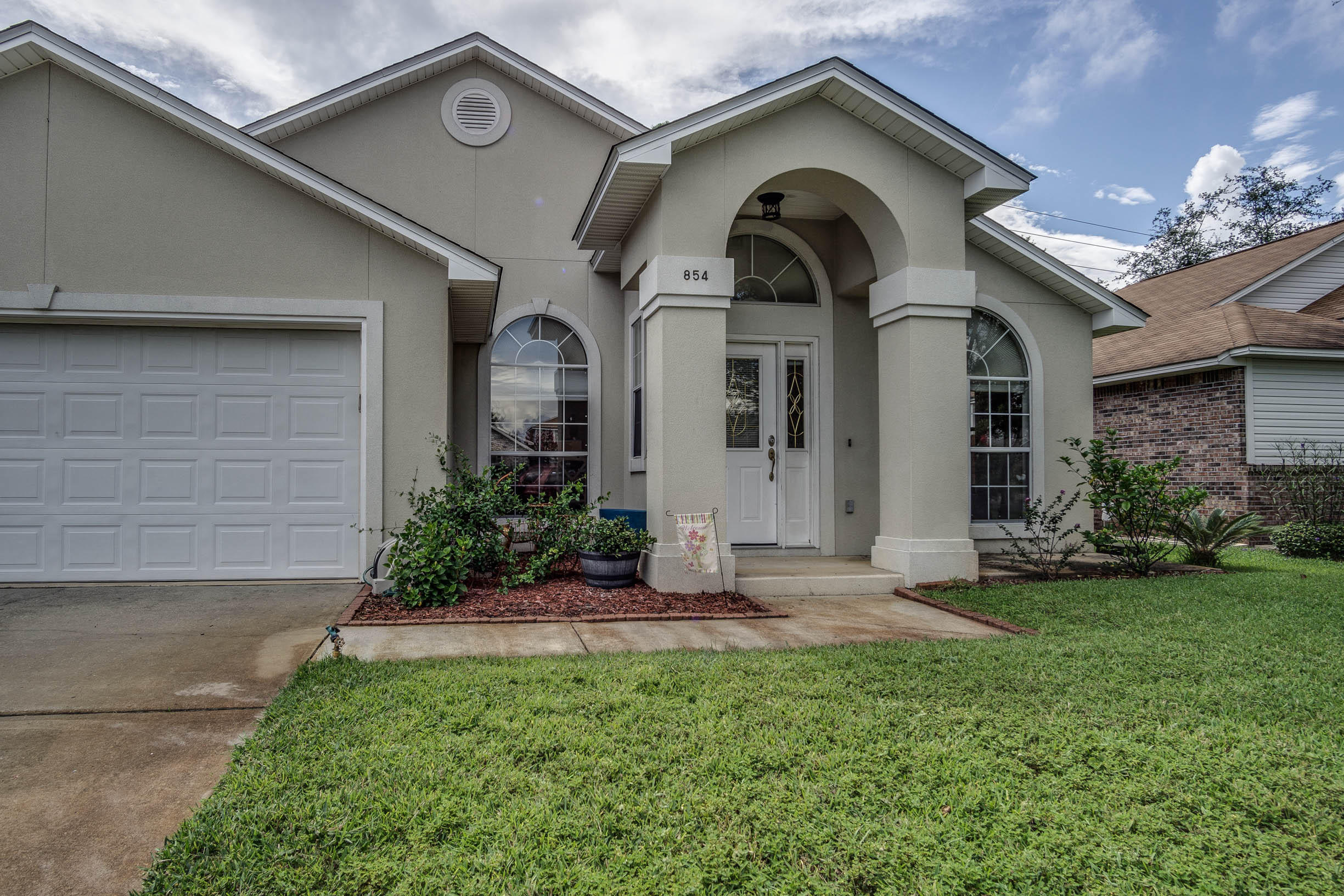 SHALIMAR OAKS - Residential