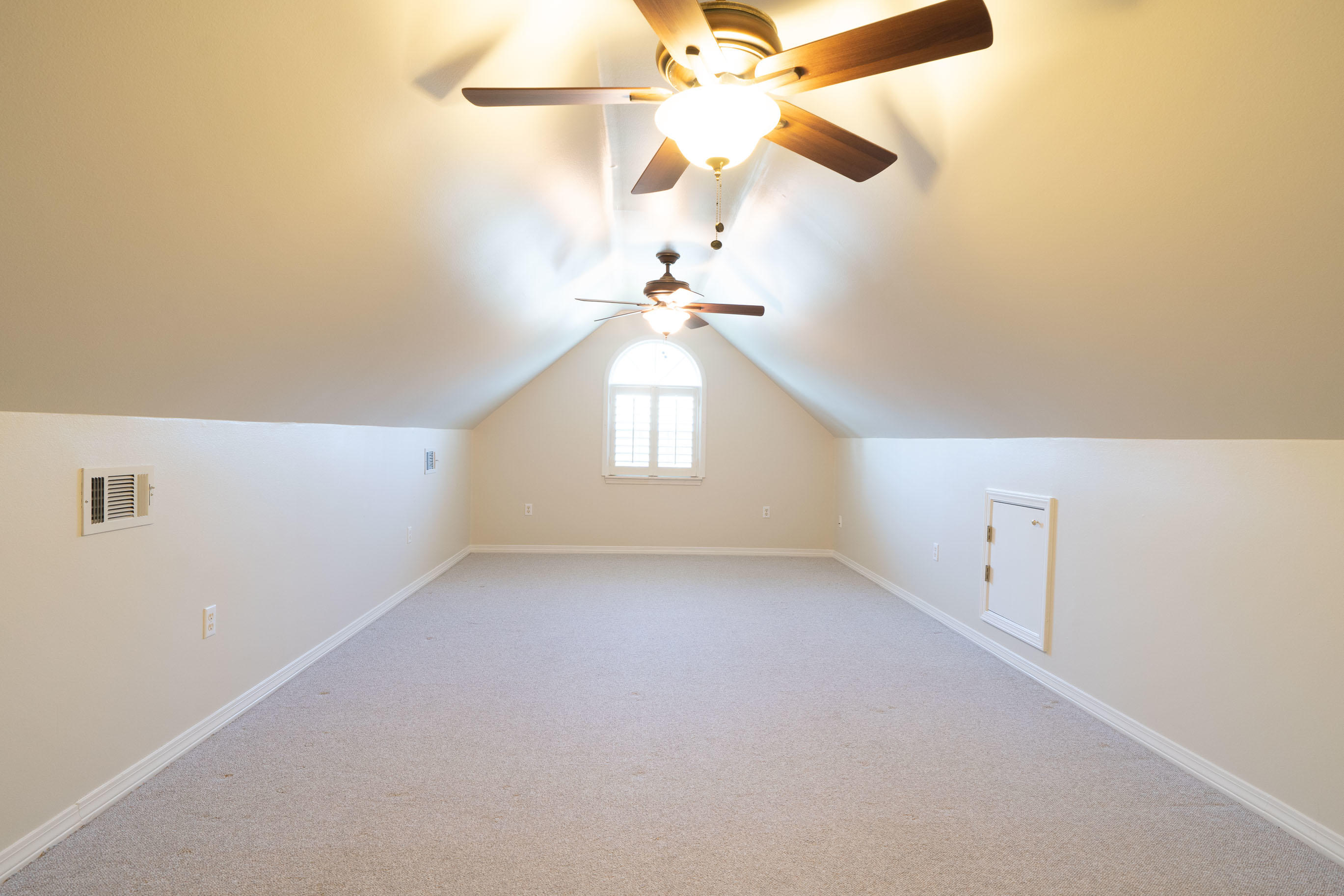 WINDSOR FOREST - Residential